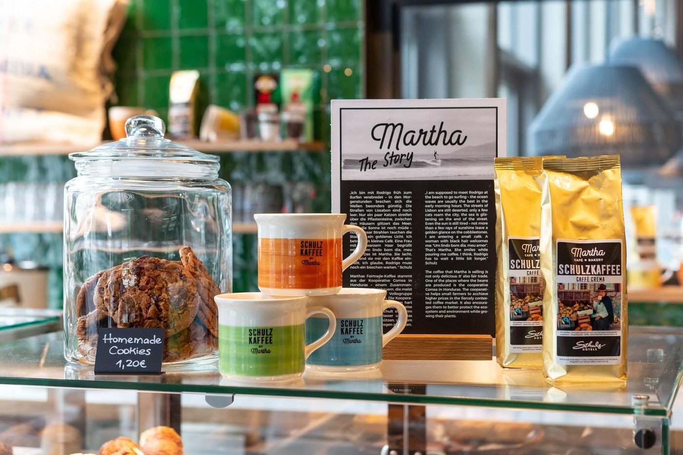 Schulz-Hotel-Berlin-Wall-At-The-East-Side-Gallery-Bar-44