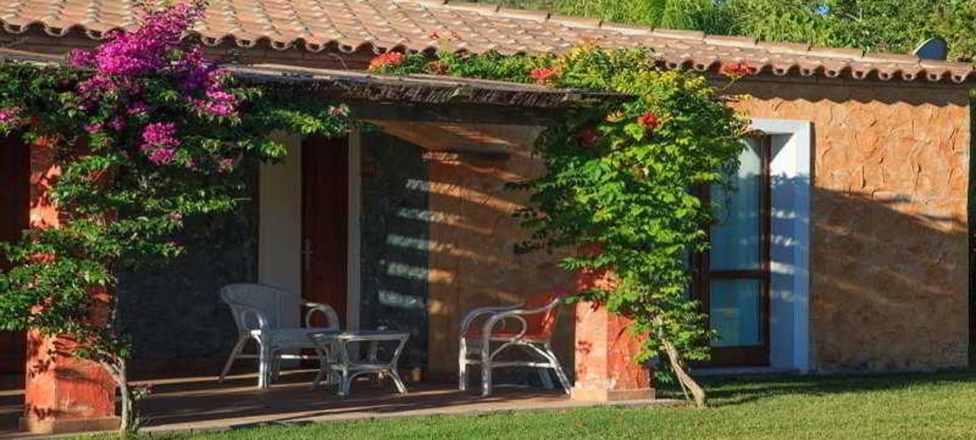 Garden-Beach-Room-15