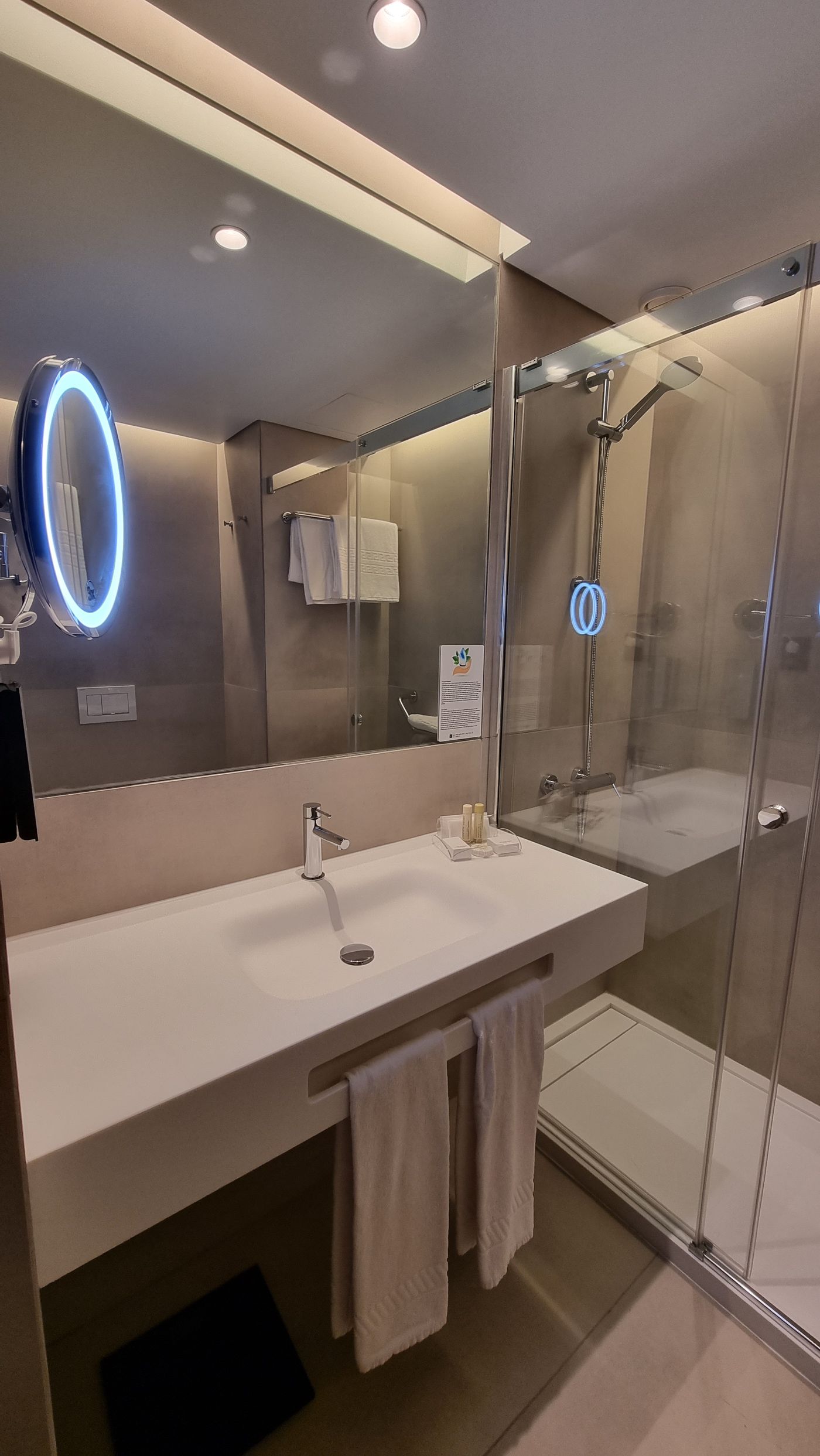 Principe-Avila-Room-48