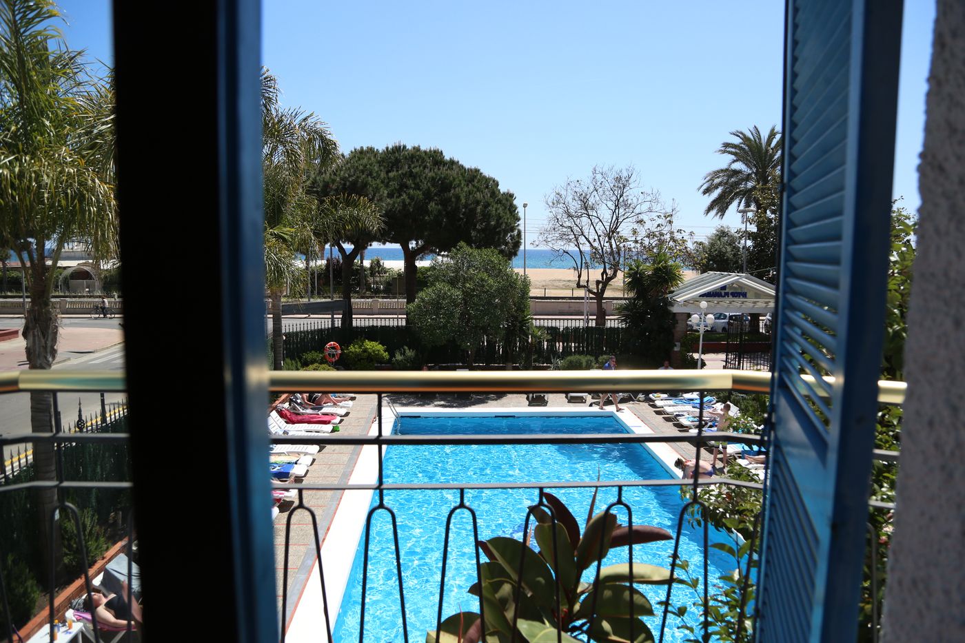 H-TOP-Planamar-Room-8