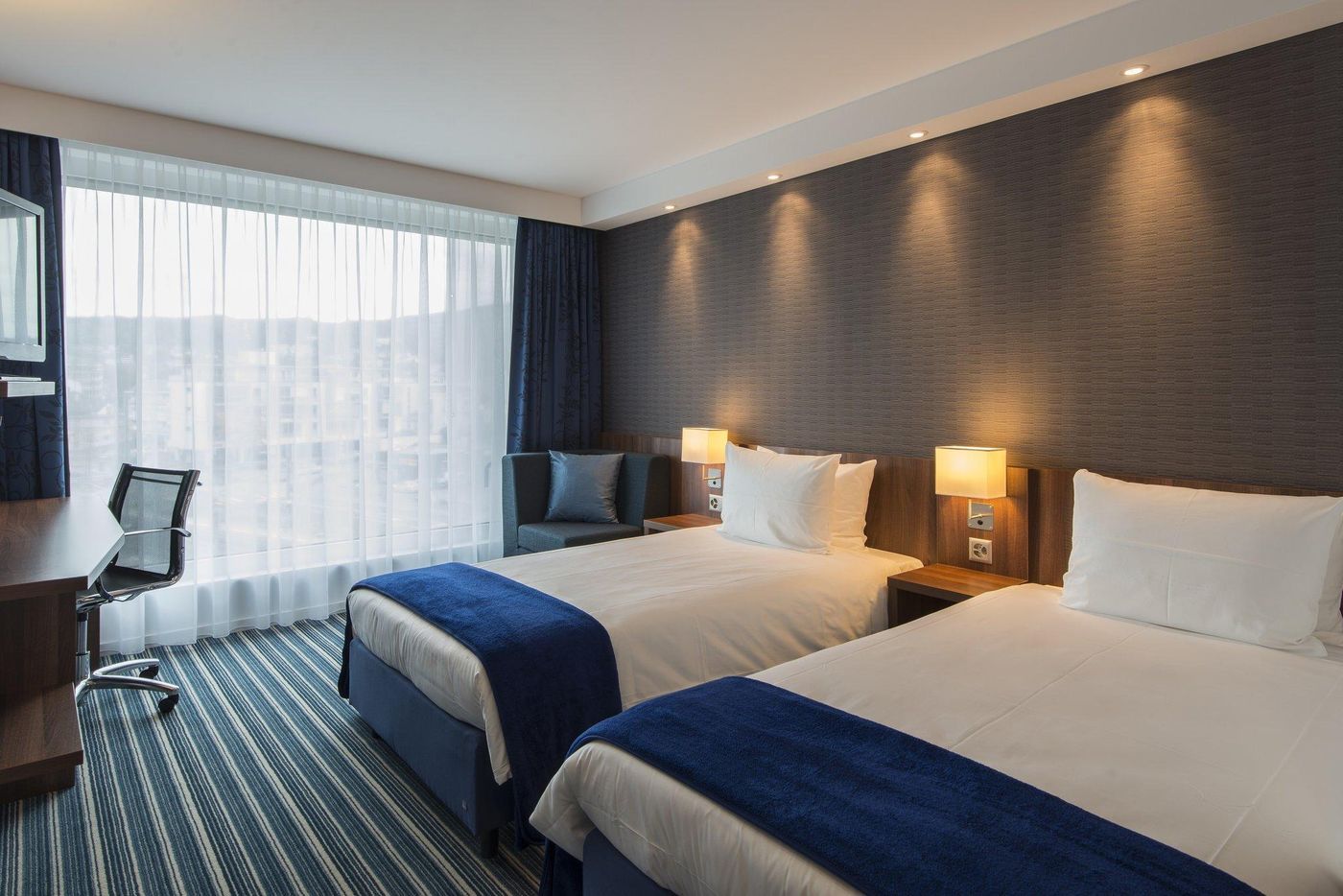 Holiday Inn Express Affoltern am Albis-Switzerland-AFFOLTERN AM ALBIS-General view-7