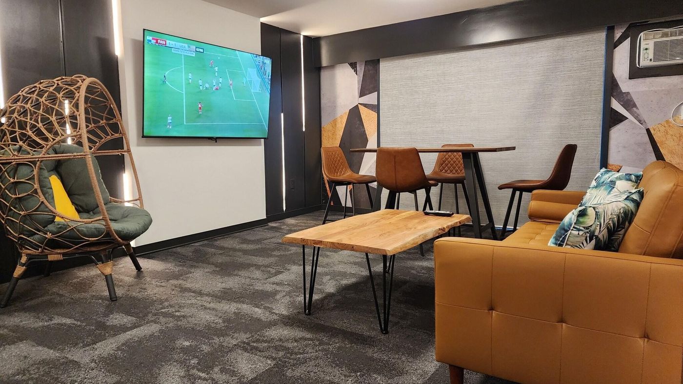 Coast Metro Vancouver Hotel-Canada-BURNABY -General view-3