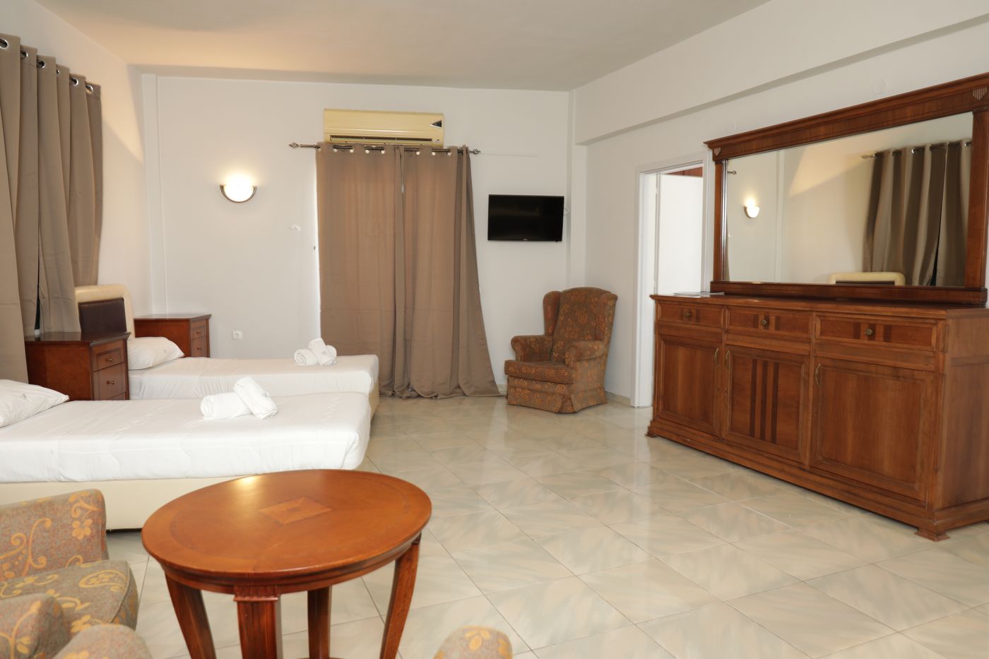 Diogenis Blue Palace