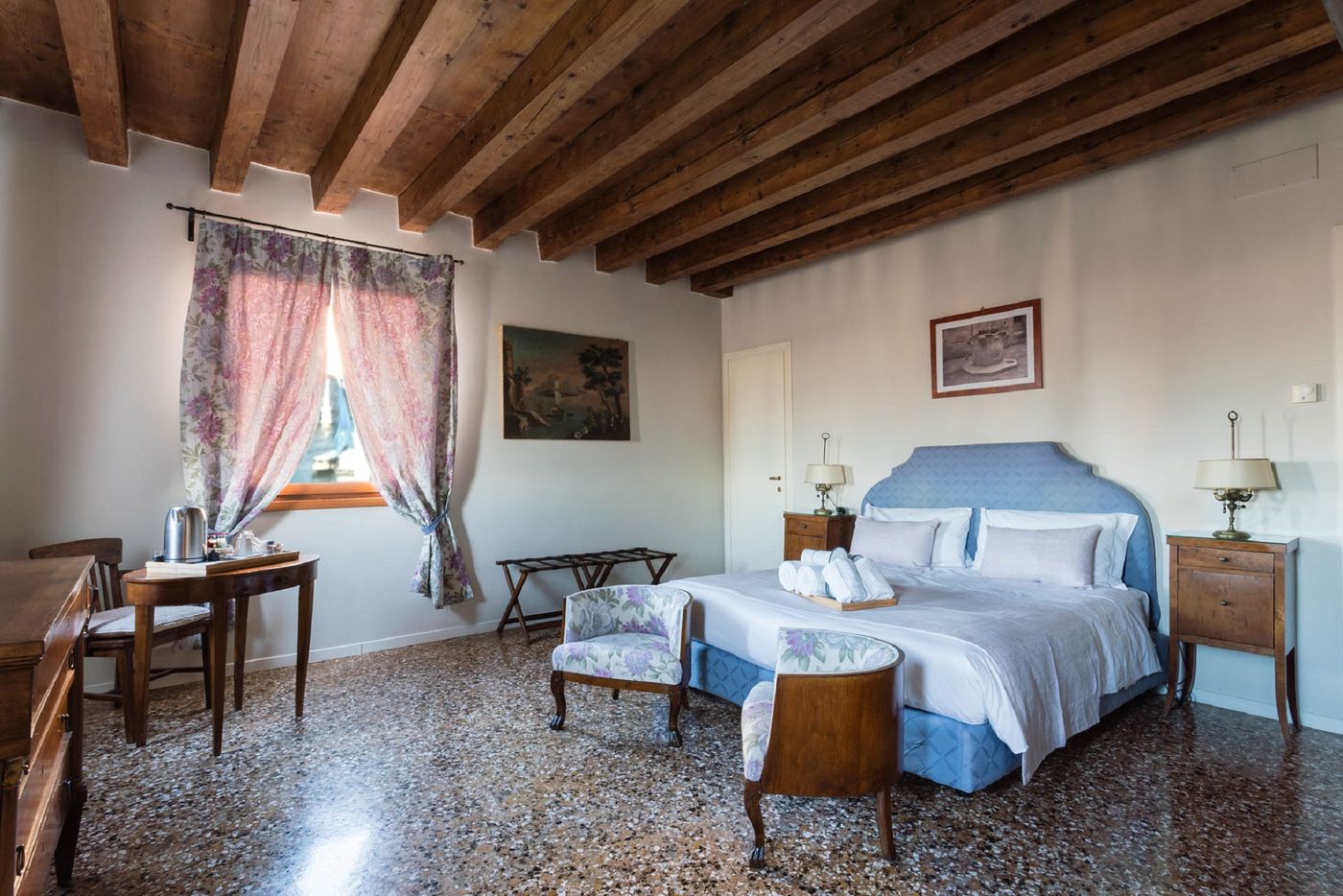 Locanda-Ai-Santi-Apostoli-Room-2