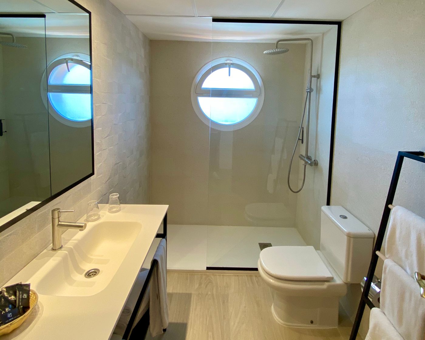 Palas-Pineda-Room-45