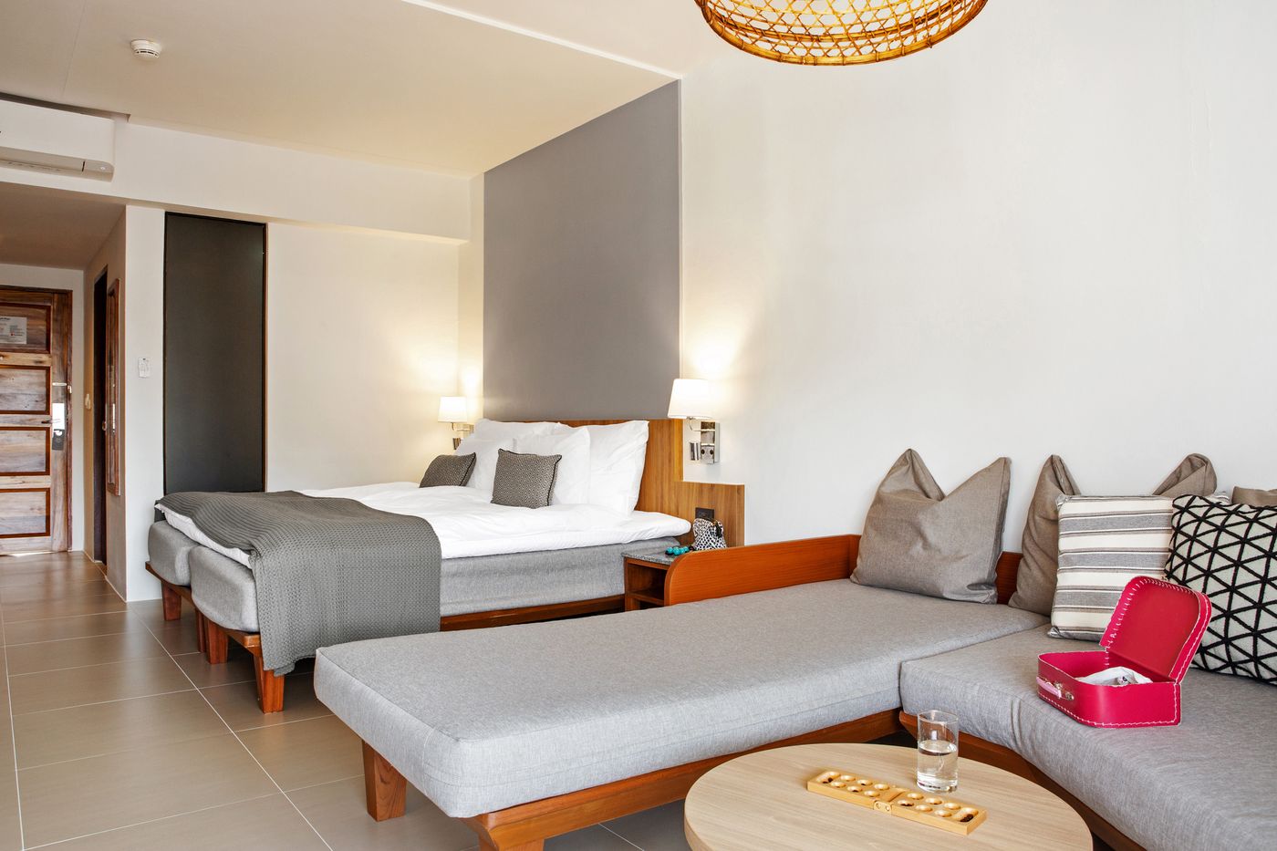 Sunwing-Kamala-Beach-Room-28