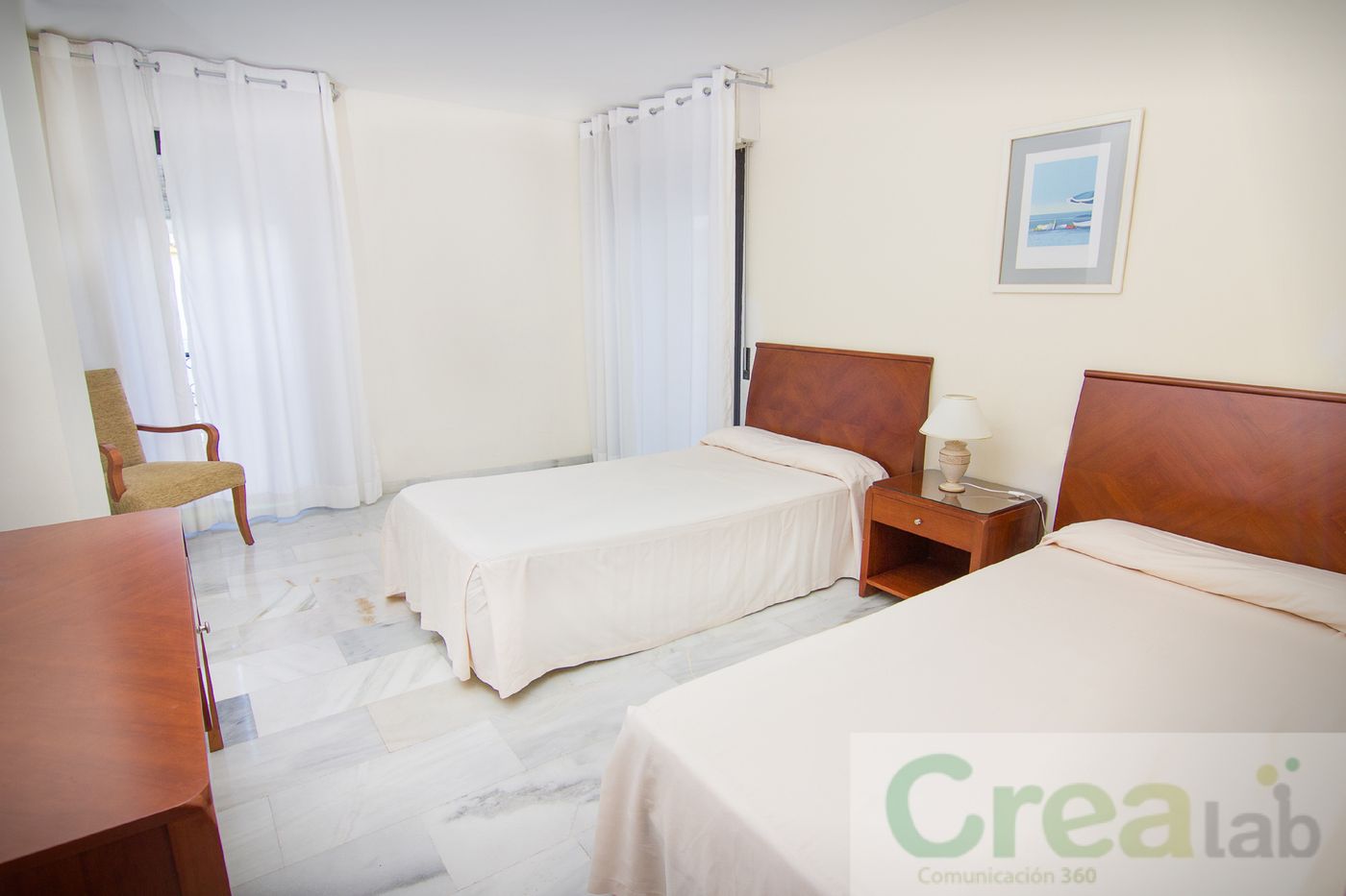 Park-Plaza-Suites-Room-5