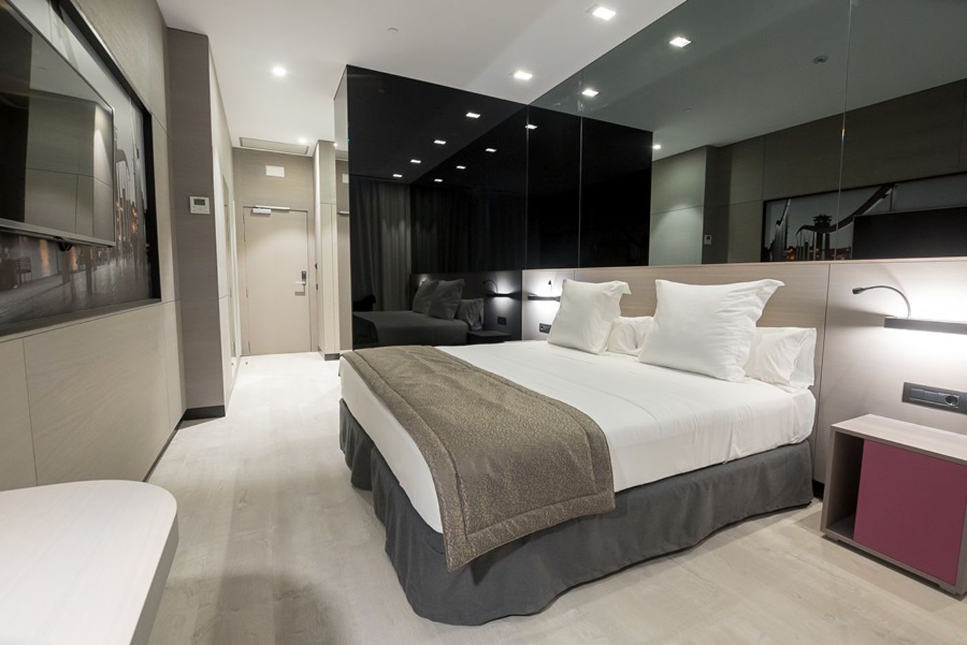 Negresco Princess-Spain-BARCELONA-Room-10