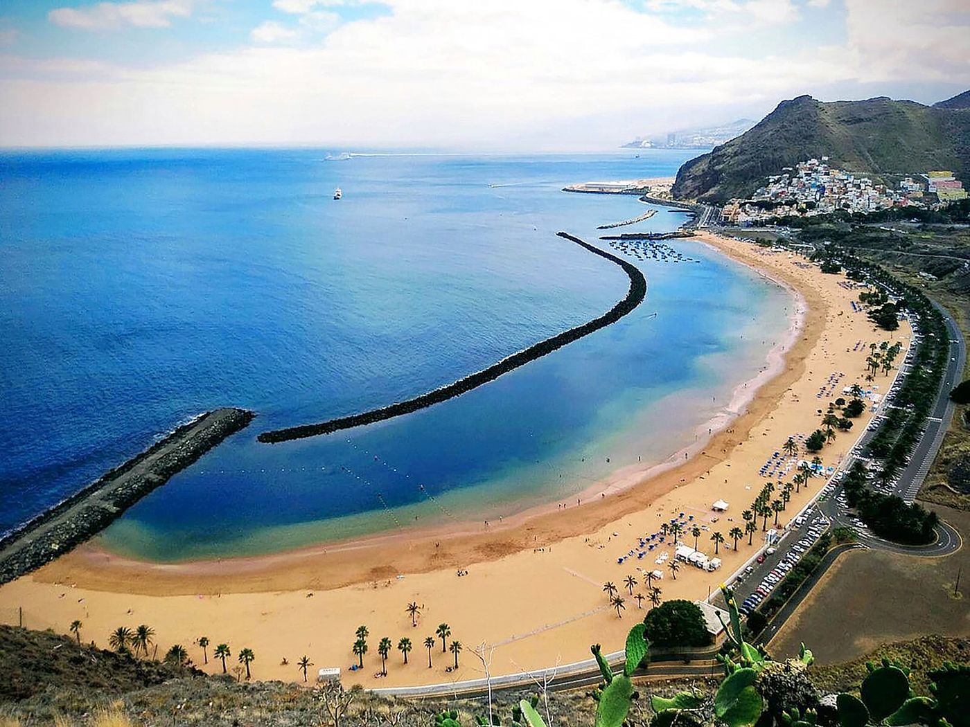 Adonis-Pelinor-Beach-43