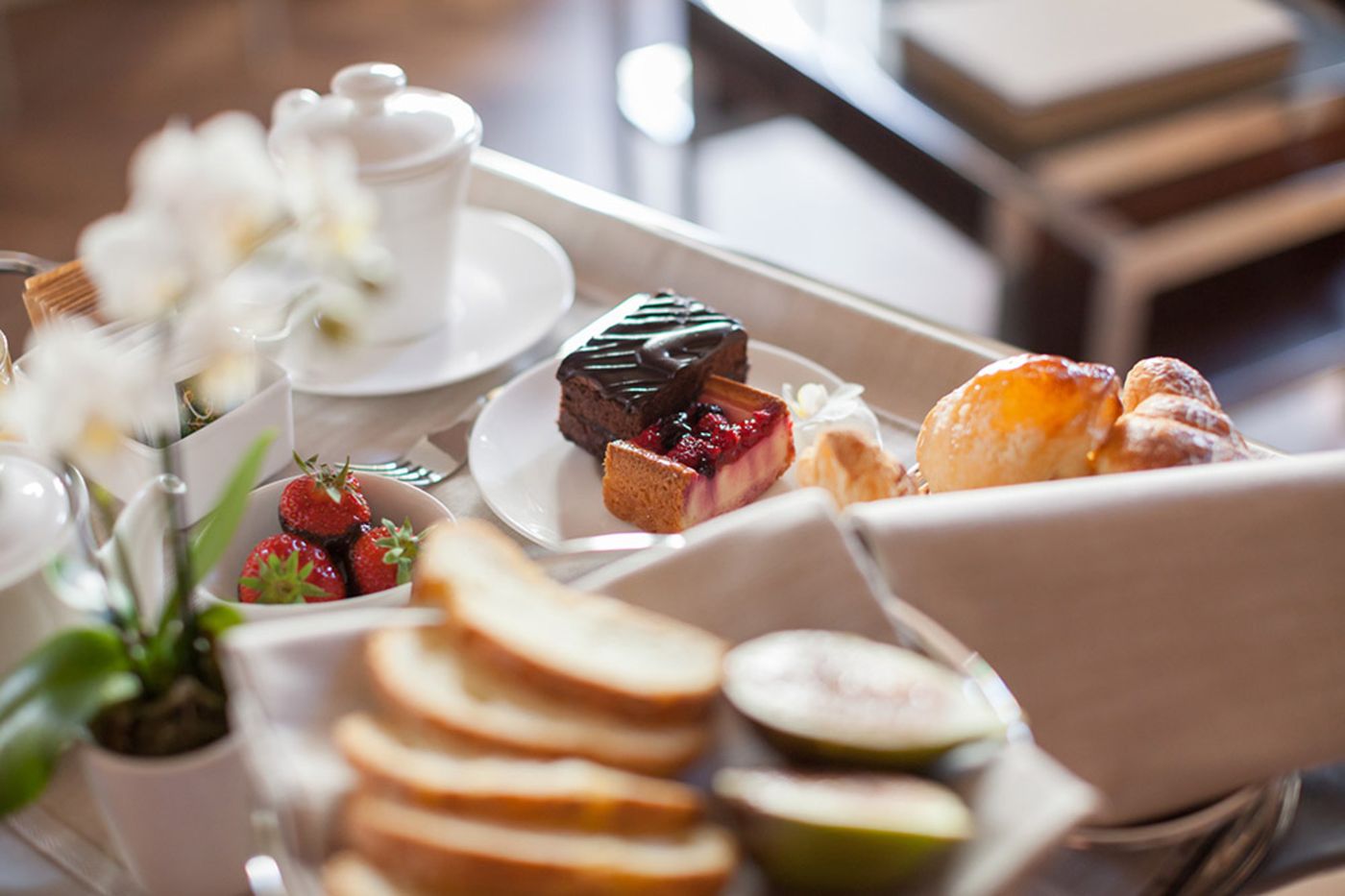 Liassidi-Wellness-Suites-Bar-26