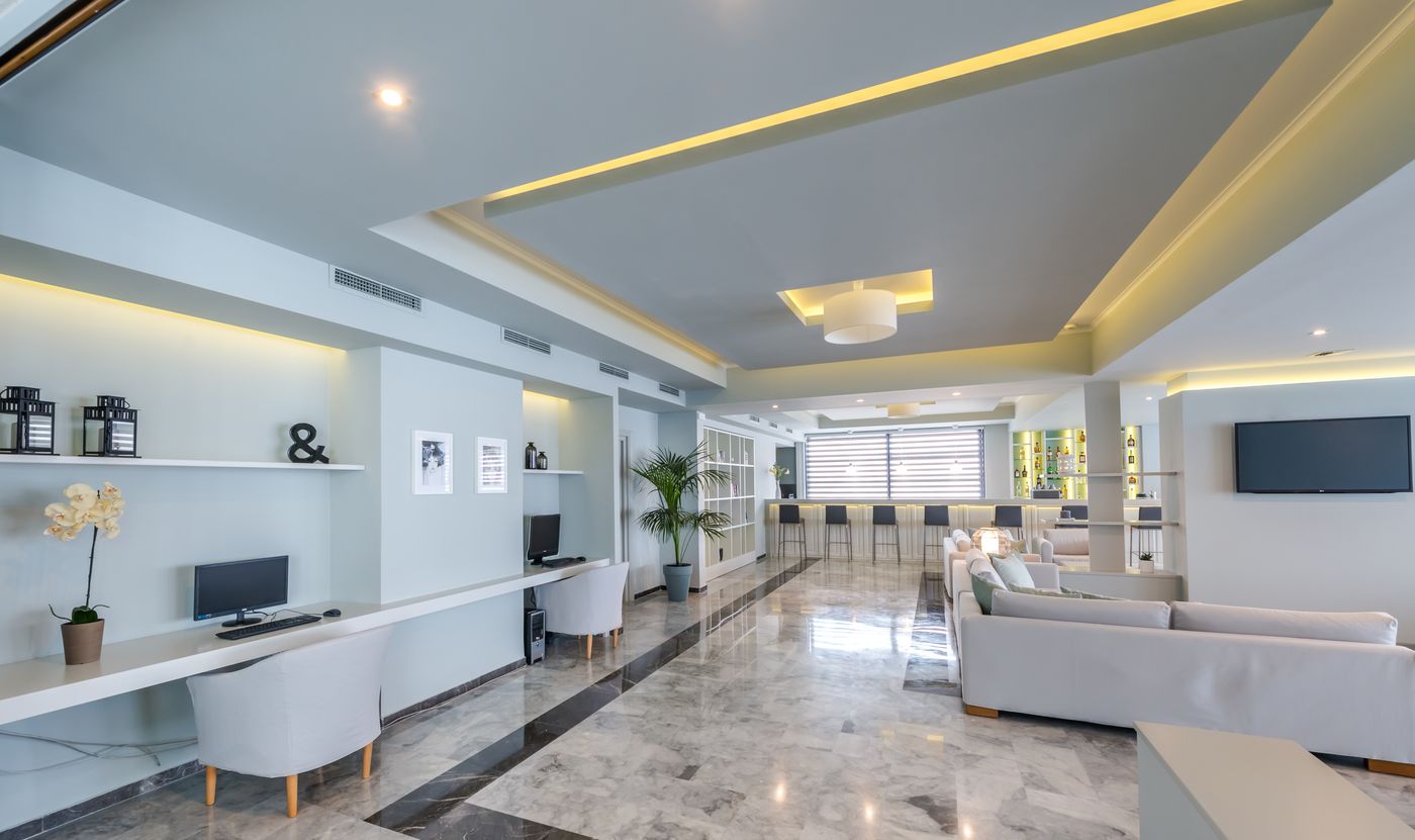 Contessa-Hotel-Lobby-52