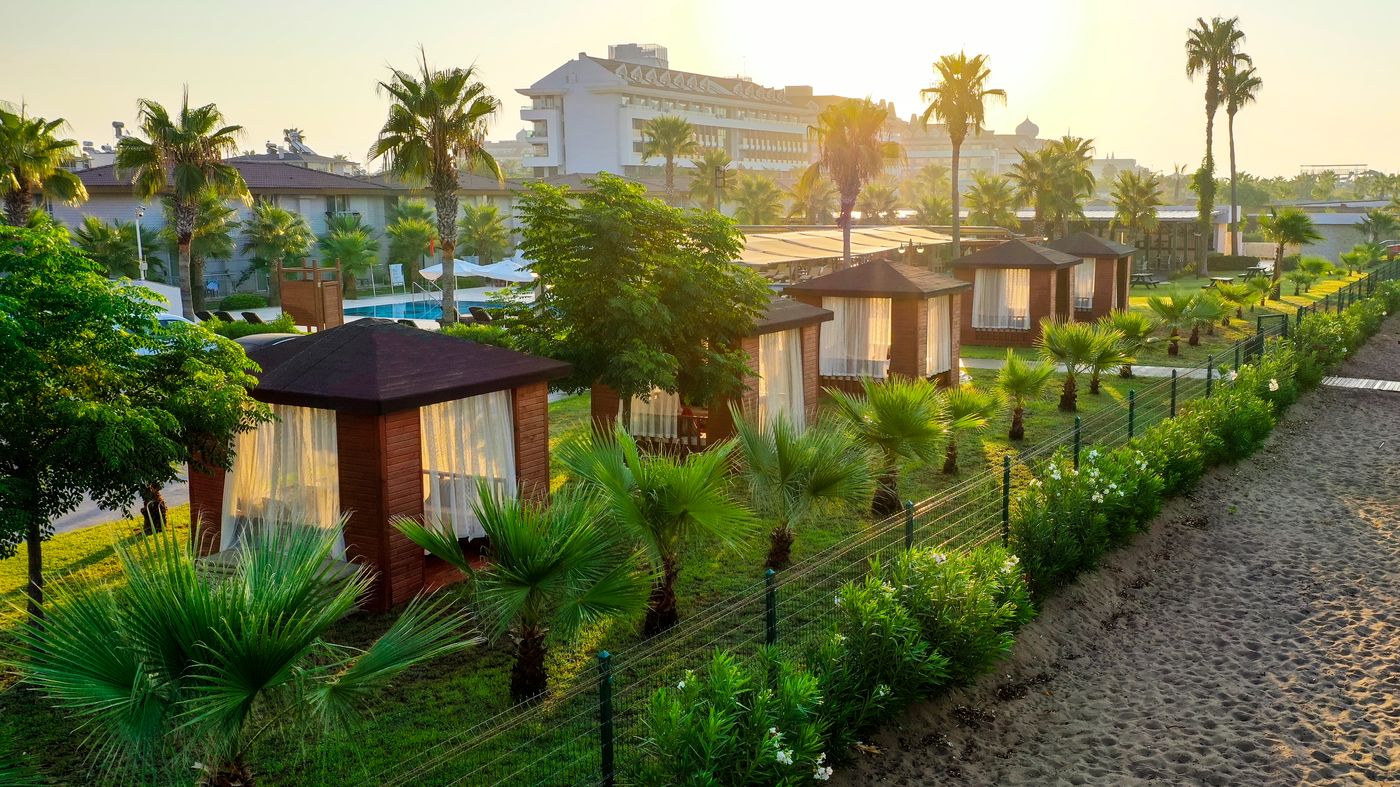 Crystal-Boutique-Beach-Resort--Adults-Only-16---Beach-10