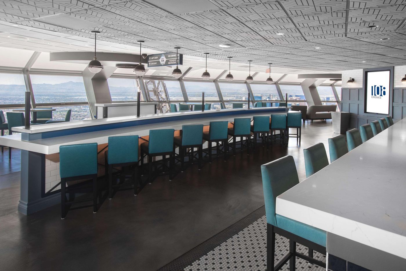 The-Strat-Hotel--Casino---Tower-Bar-54