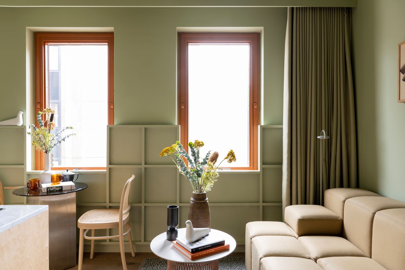 Locke at Broken Wharf, Millennium Bridge - United Kingdom - London - Room - 1