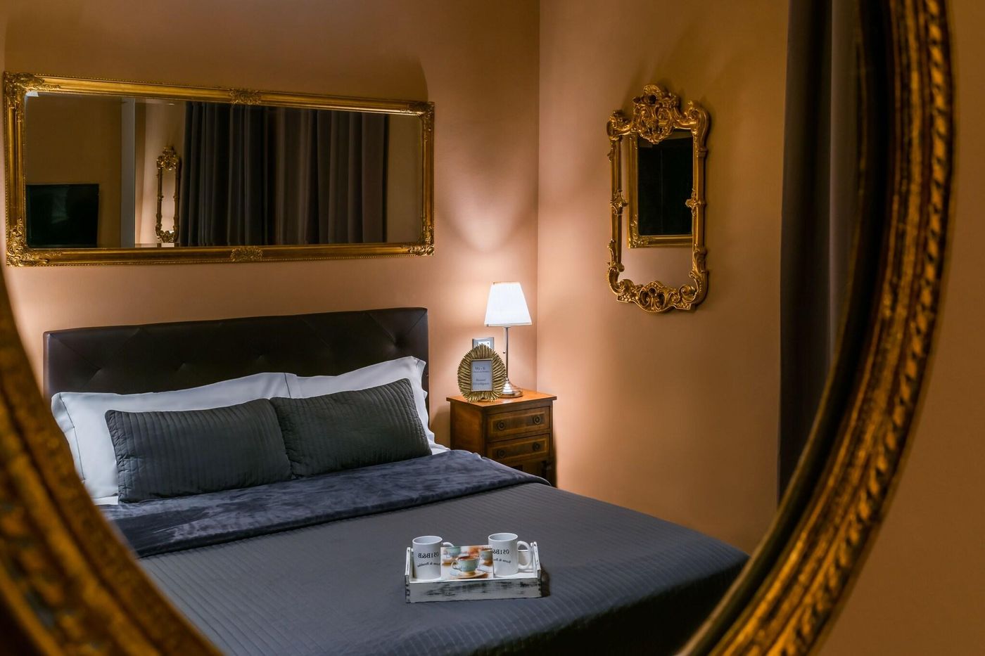 051B Room Breakfast - Italy - Bologna - General view - 6