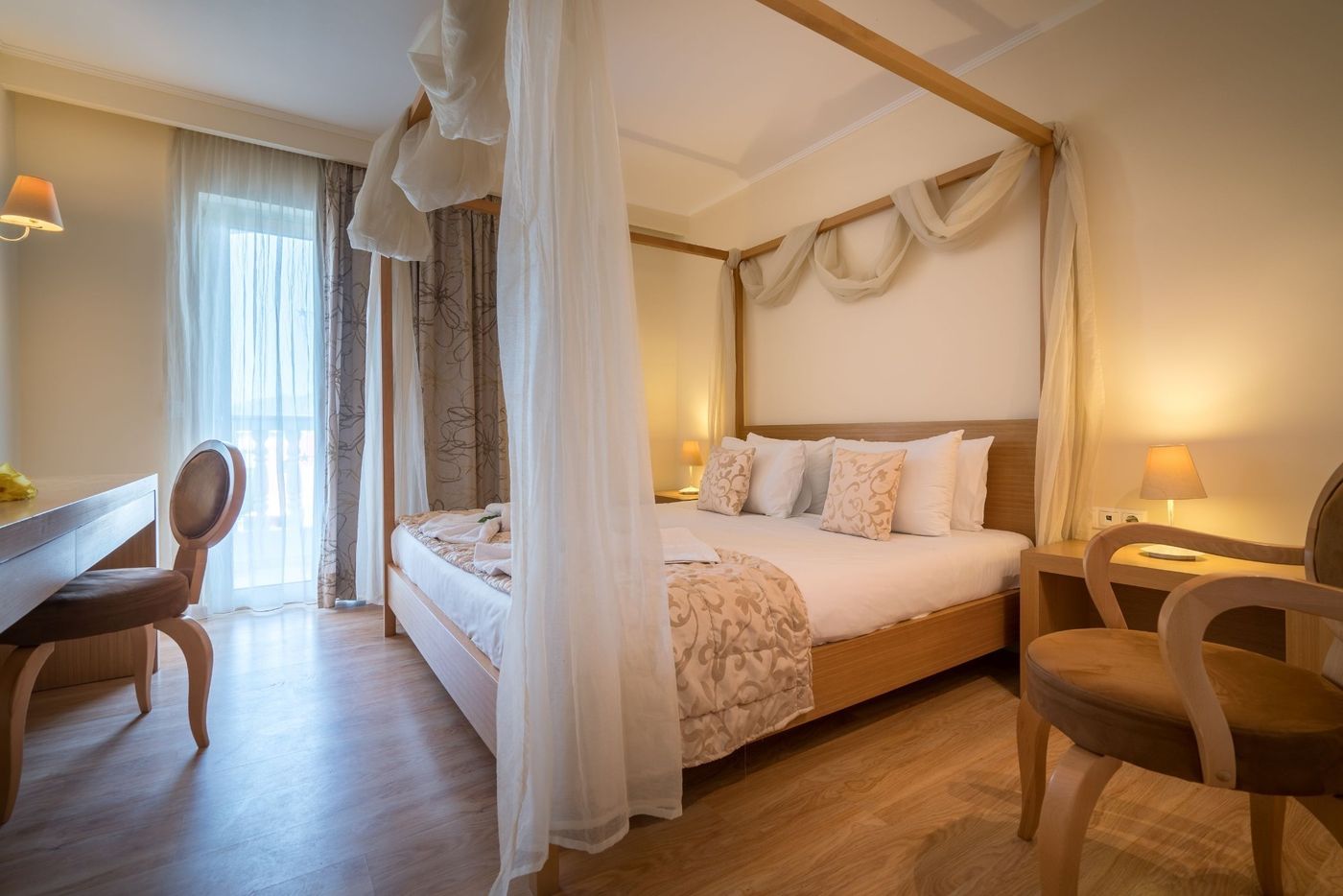 Galaxy-Beach-Resort-Room-24