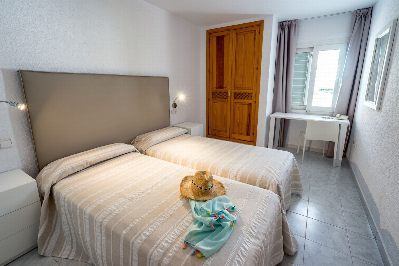 Duquesa-Playa-Room-15