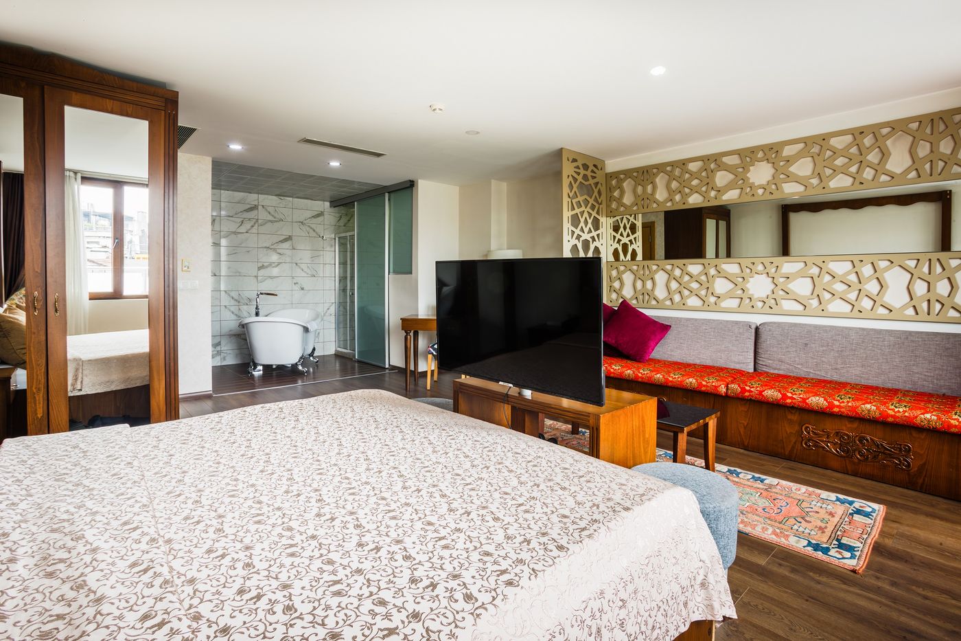 Peninsula-Galata-Boutique-Hotel-Room-4