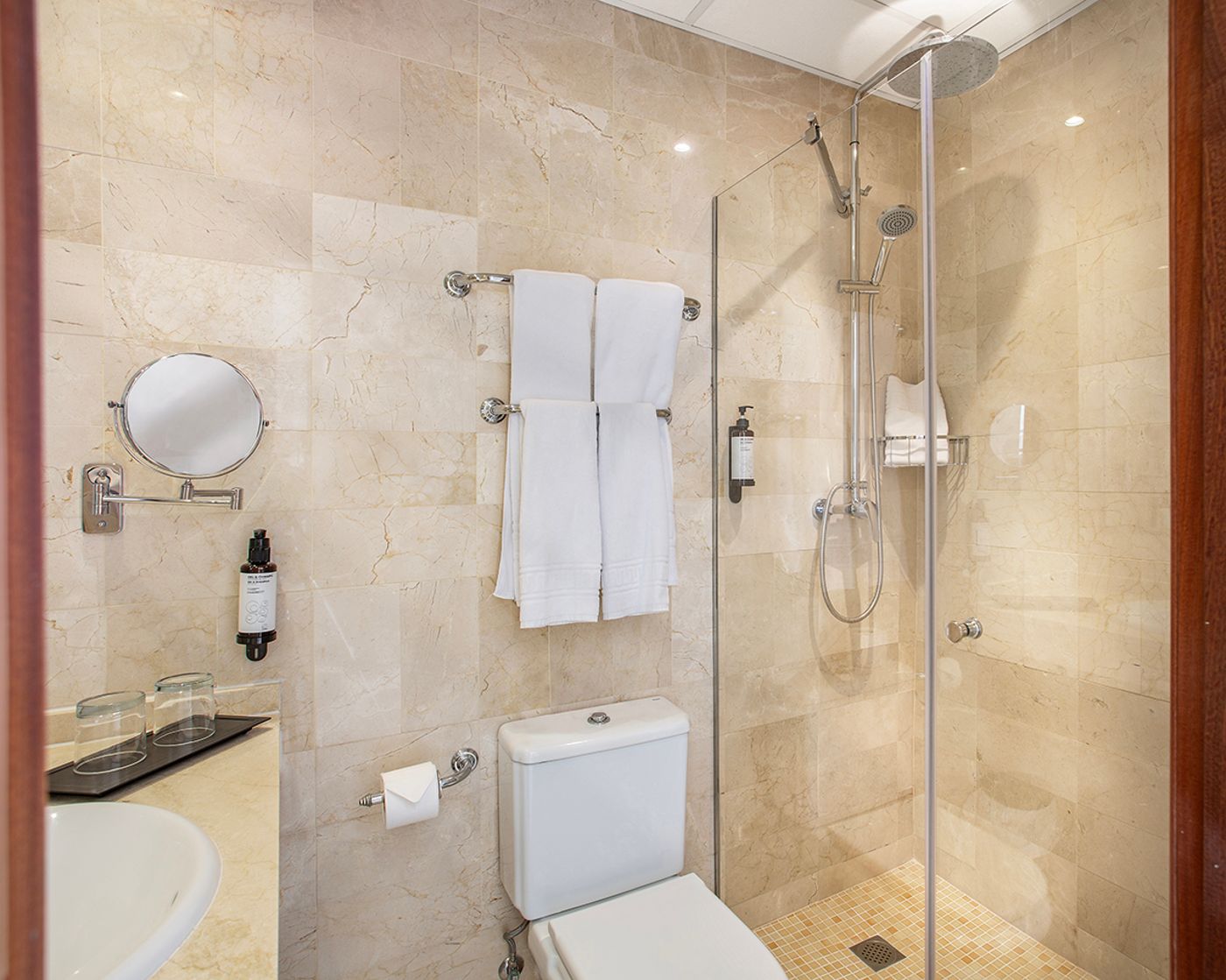 Sunset-Beach-Club-Room-30