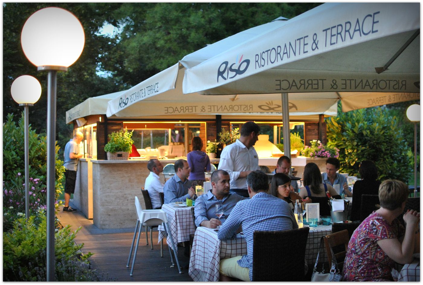 Hotel-Castle-Garden-Terrace-23