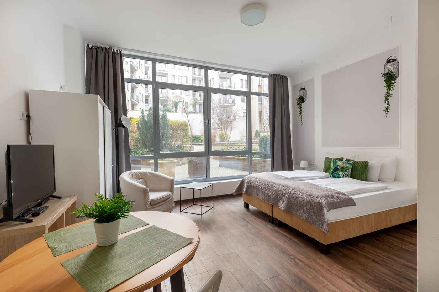 Vagabond-Downtown-Room-17