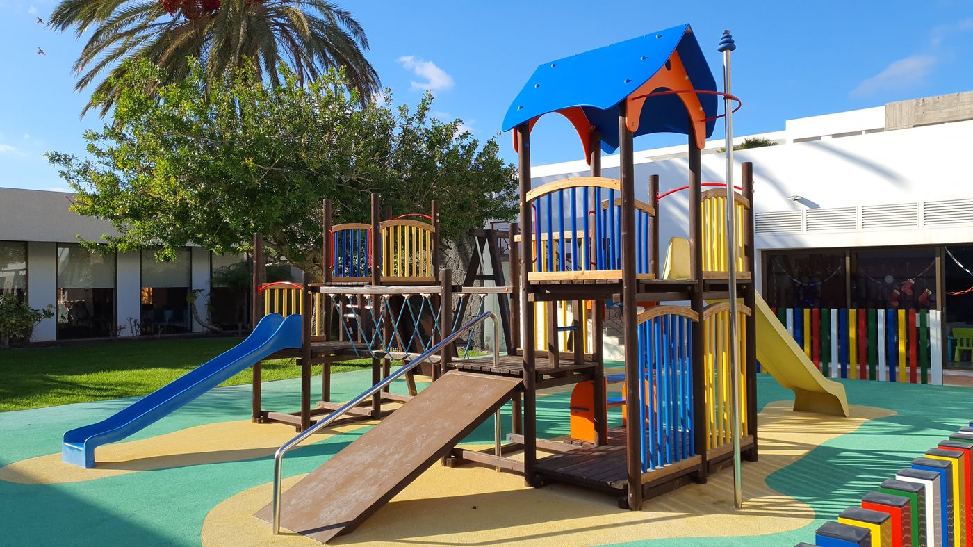 Costa-Calero-Sports-and-Entertainment-82