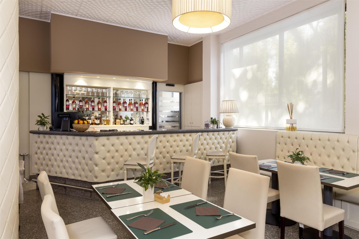 Best-Western-Air-Hotel-Linate-Bar-9