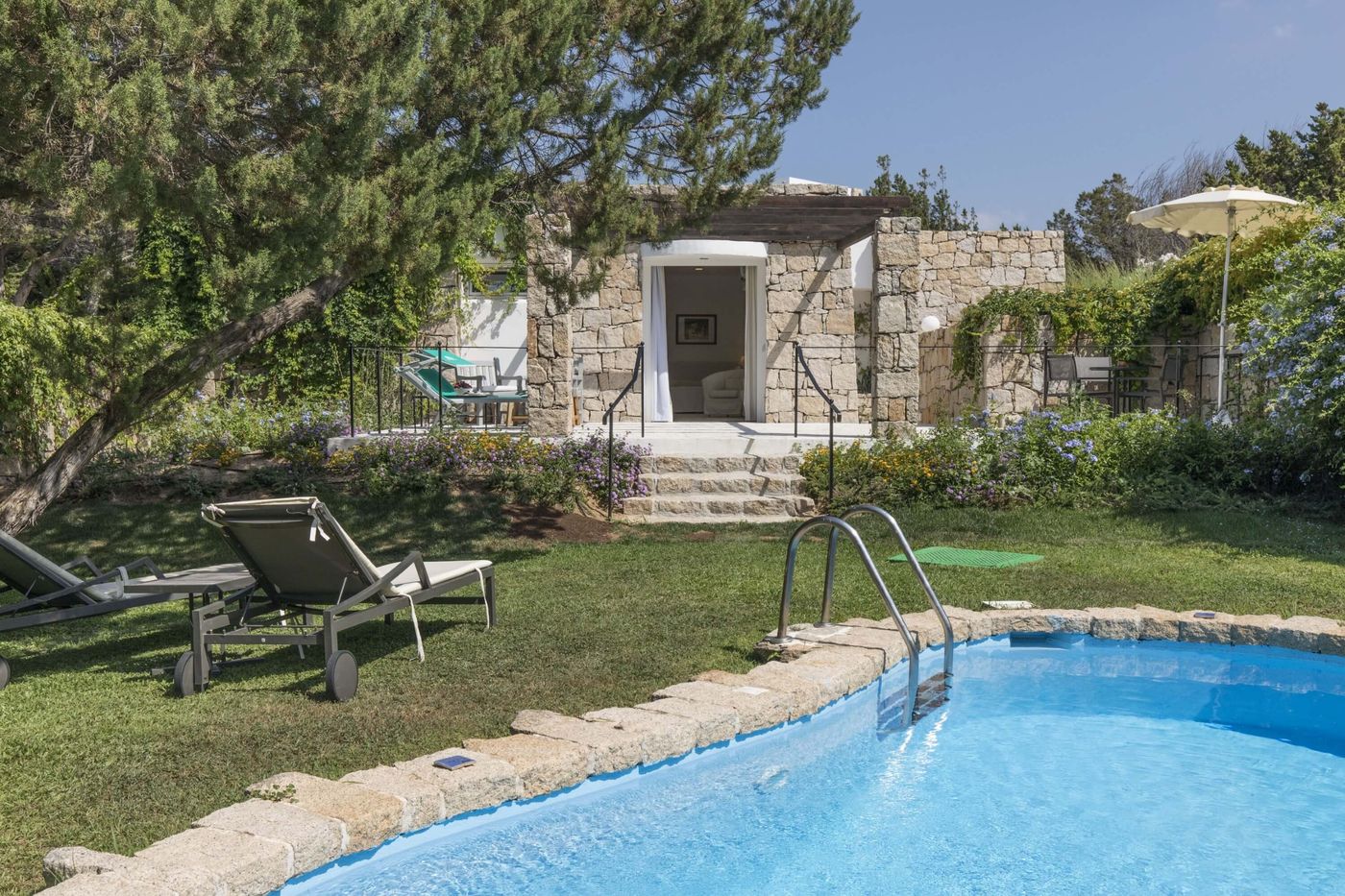 Grand-Relais-dei-Nuraghi-Room-11