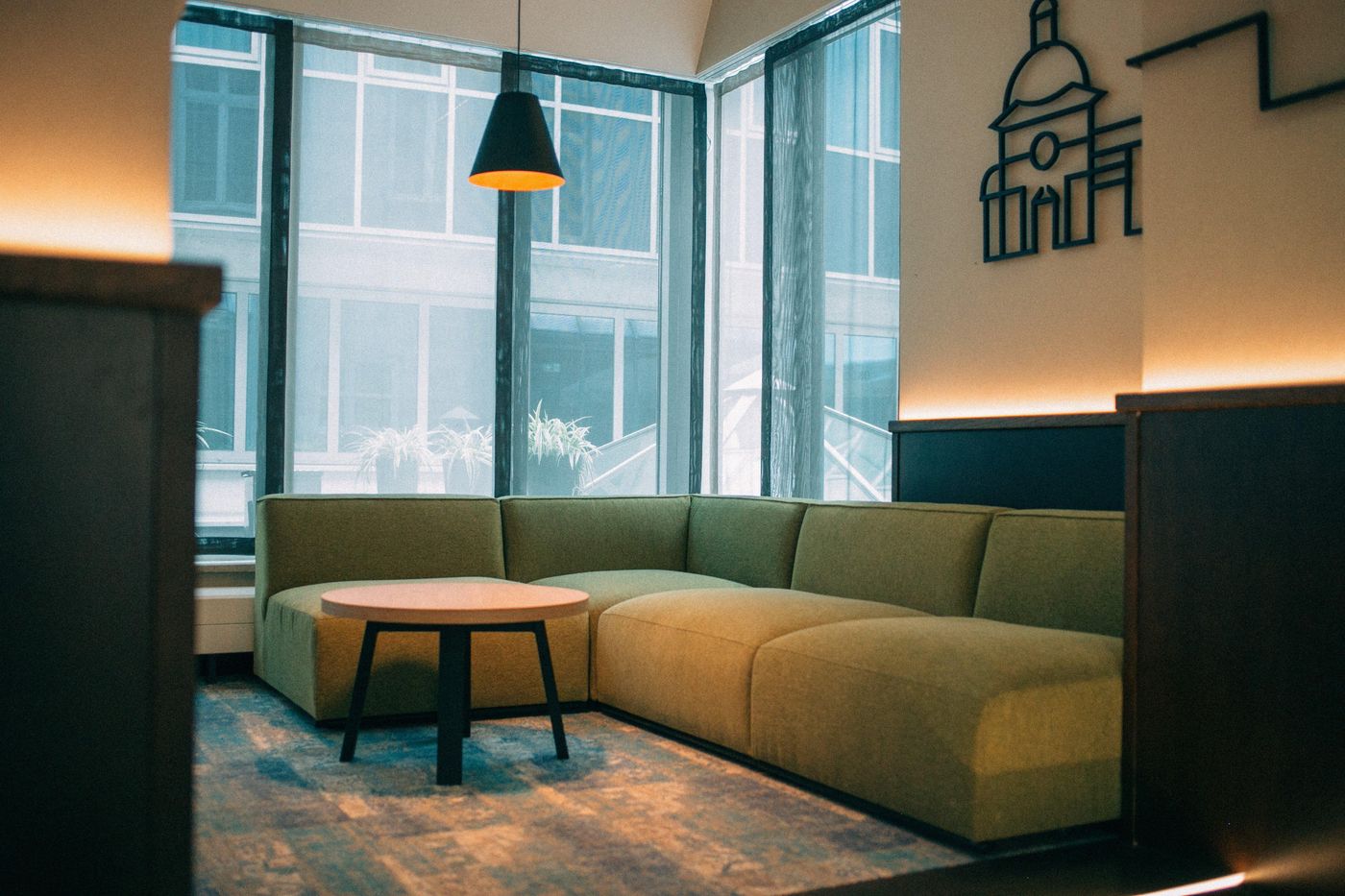 Holiday-Inn-Krakow-City-Centre-Bar-24