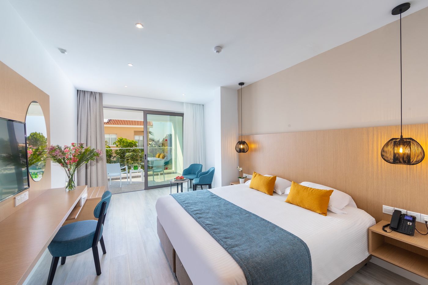 Leonardo Crystal Cove Hotel & Spa – by the sea - Adult Only