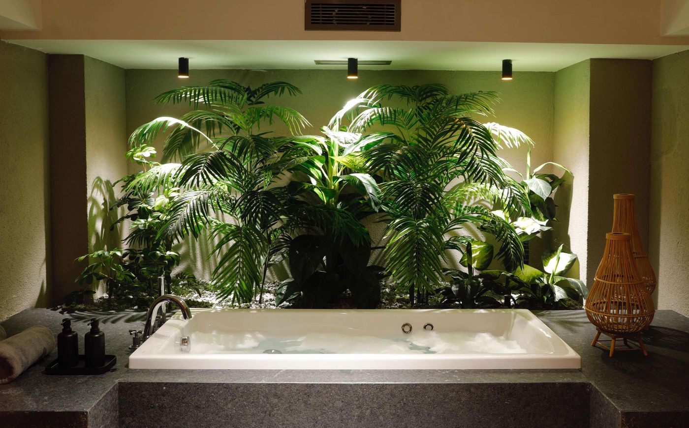 Miramare-Beach-Sports-and-Entertainment-87