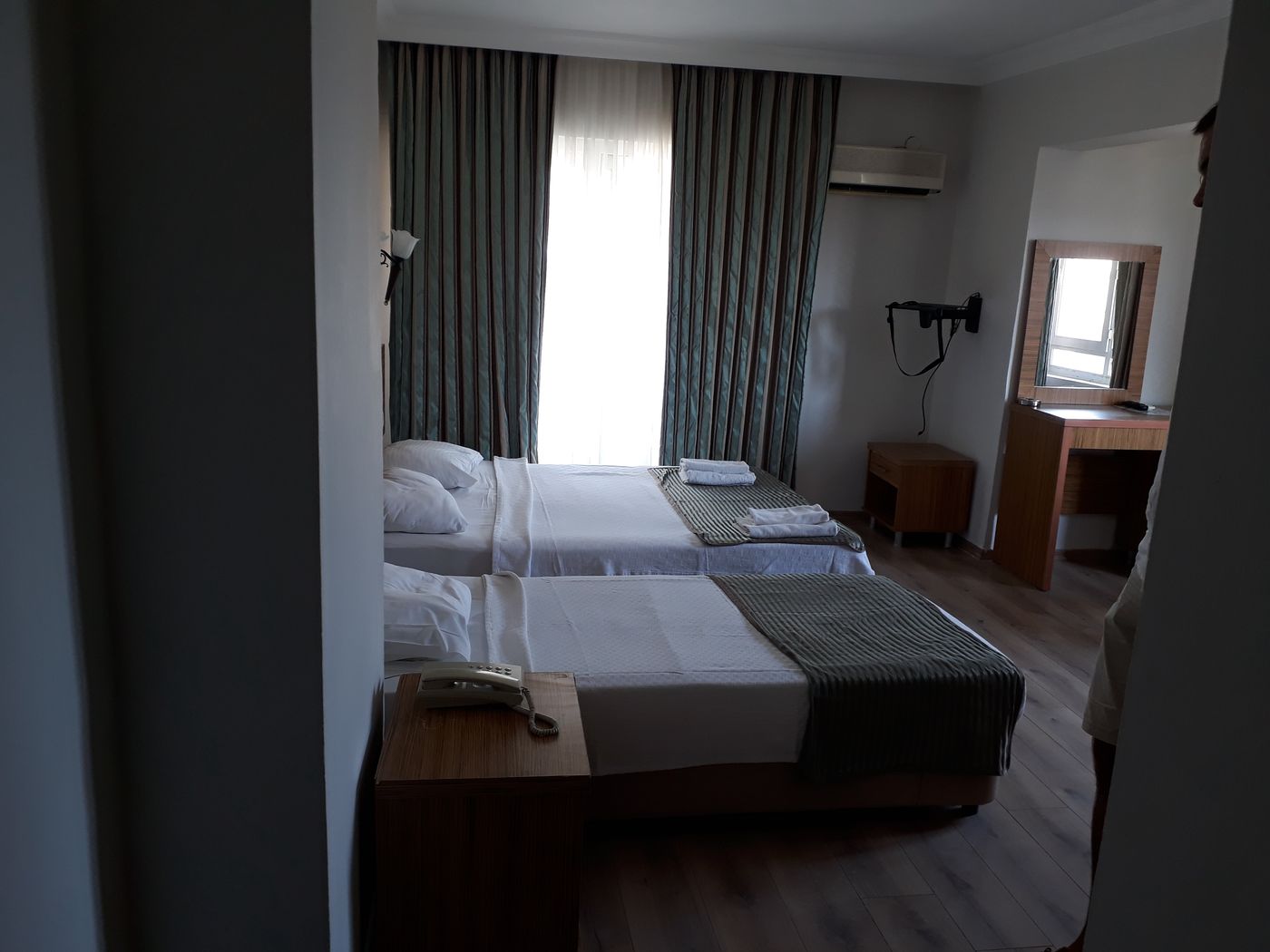 Cle-Seaside-Hotel-Room-23