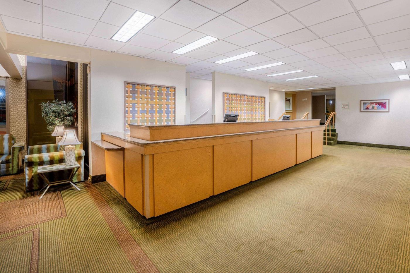 La Quinta Inn & Suites Seattle Sea-Tac Airport-United States-SEATTLE-Lobby-7