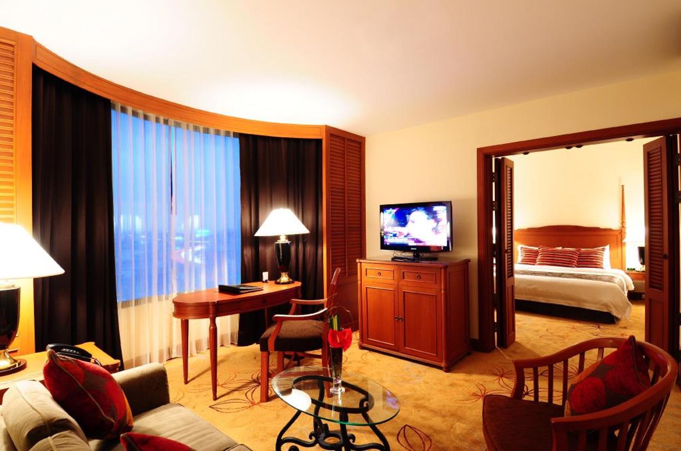 Century-Park-Room-47