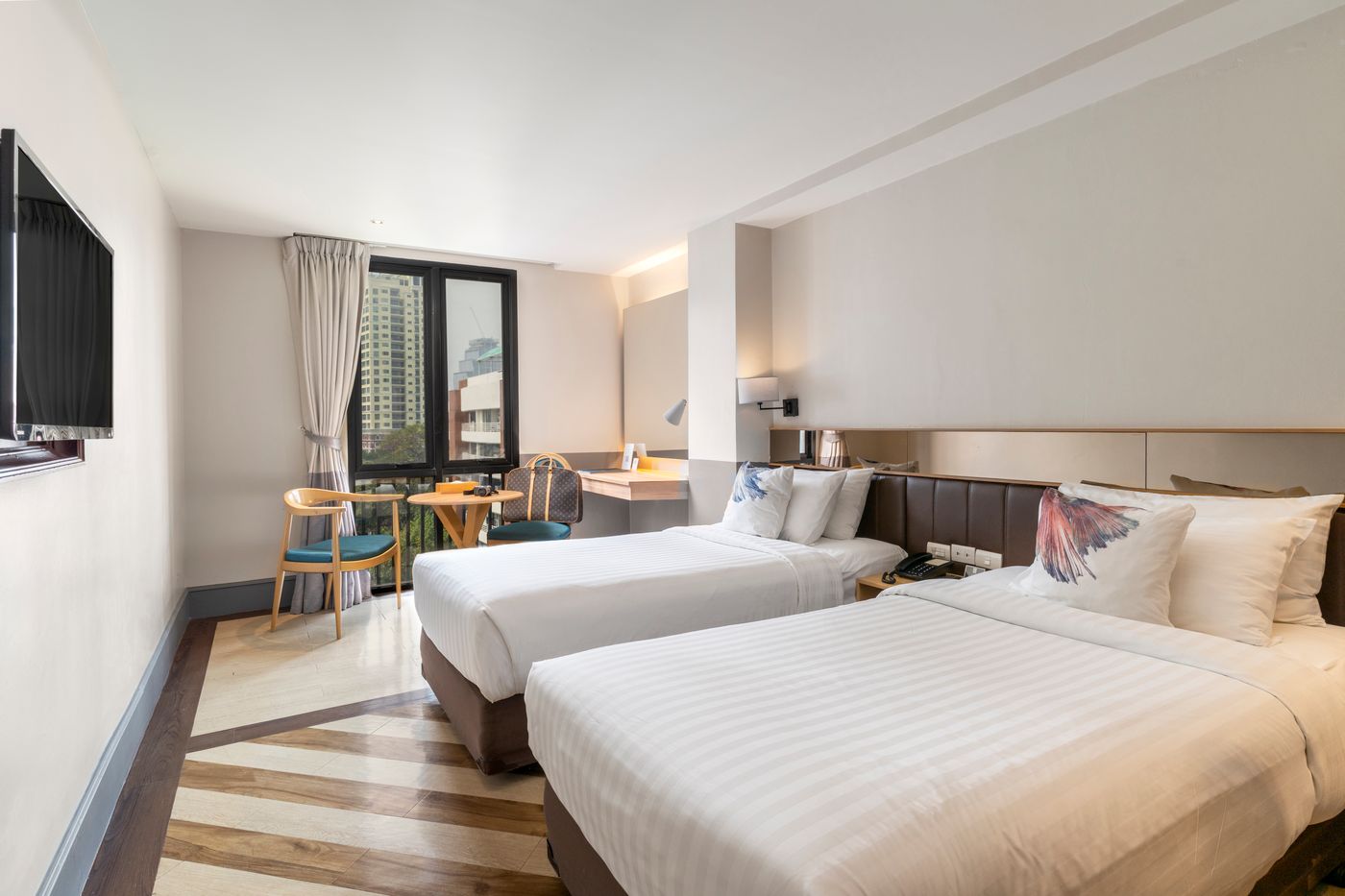 Vince-Hotel-Pratunam-Room-29