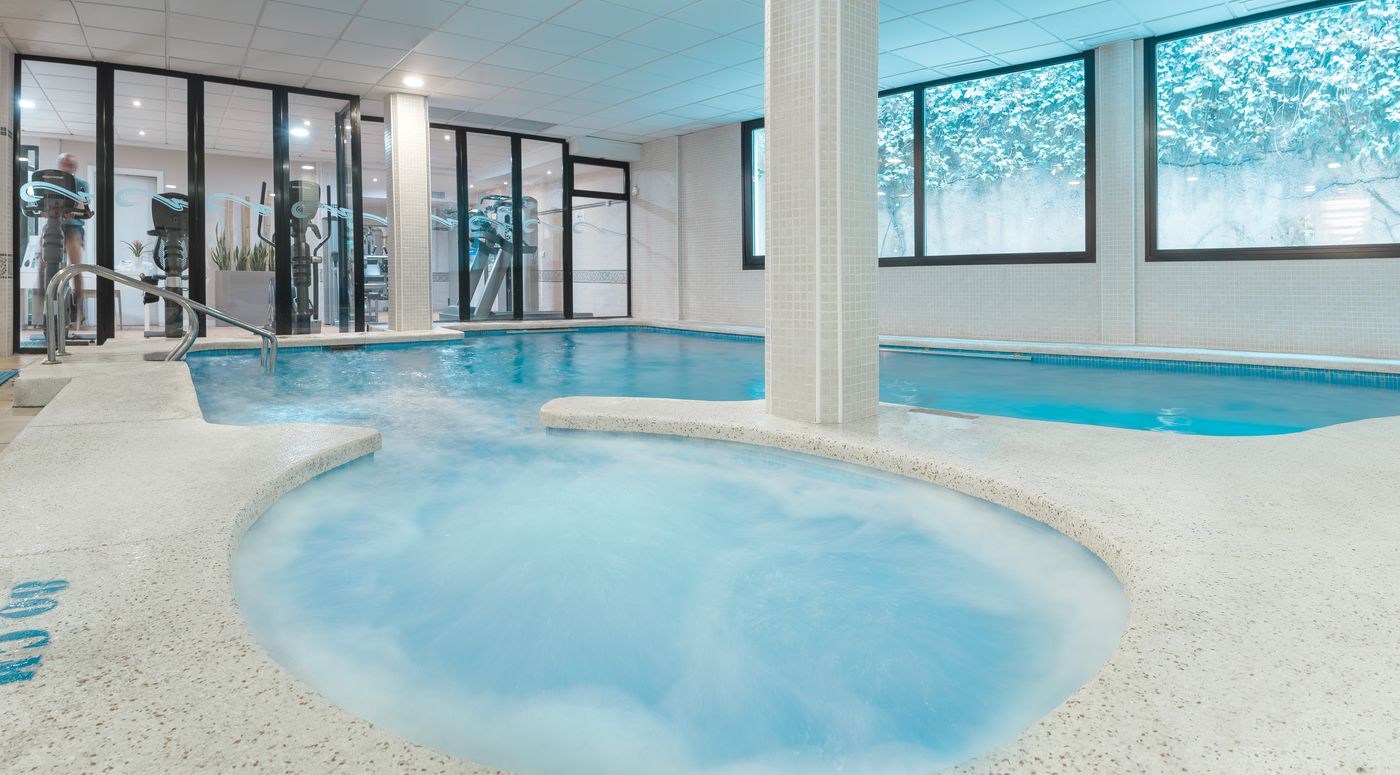 RH-Corona-del-Mar-Pool-20