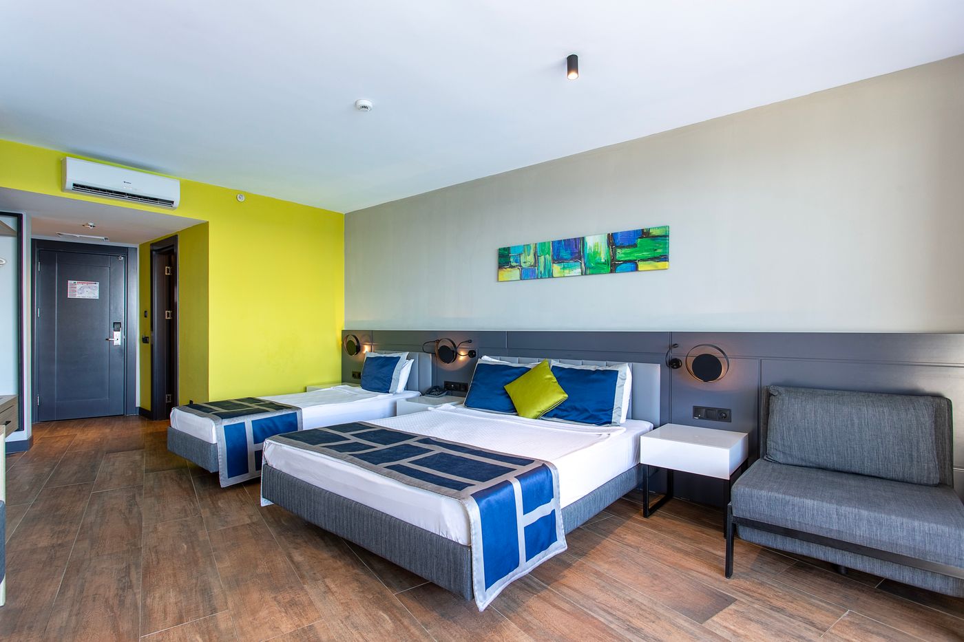 Nox Inn Deluxe Hotel