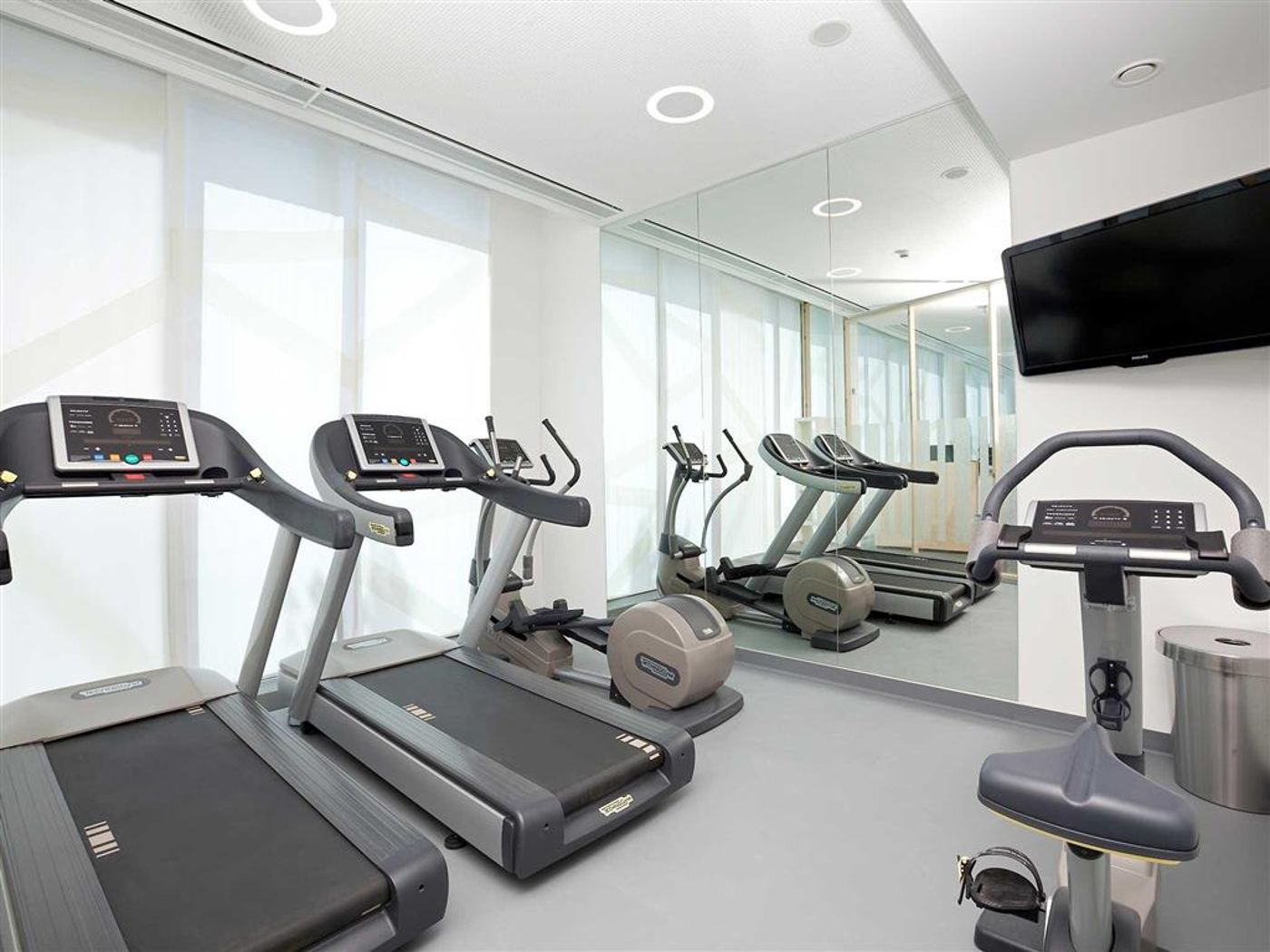 Novotel-Suites-Luxembourg-Sports-and-Entertainment-81