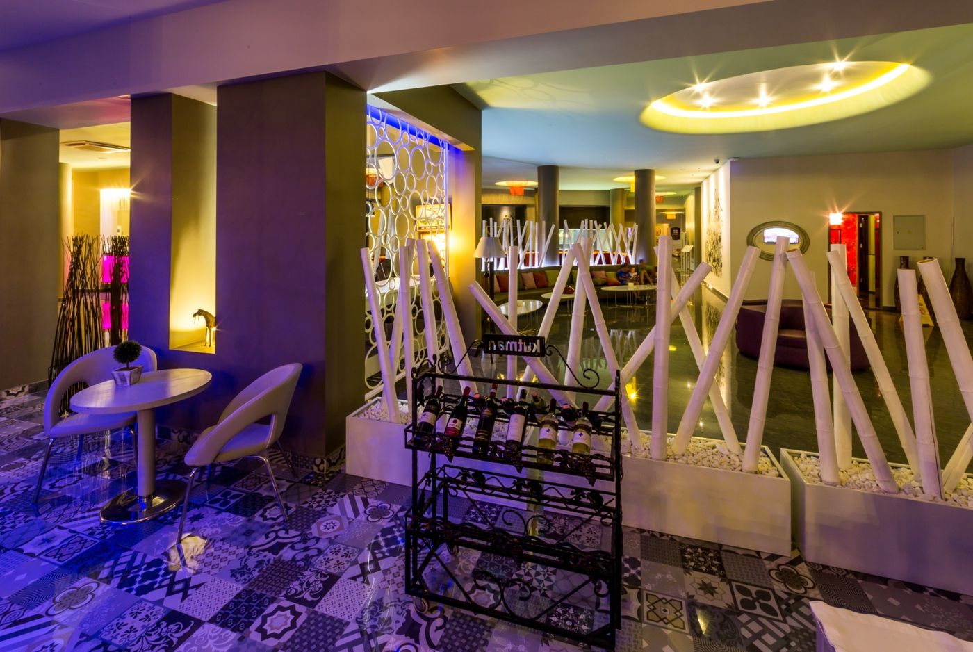 Cosmopolitan-Resort-Hotel-Restaurant-19