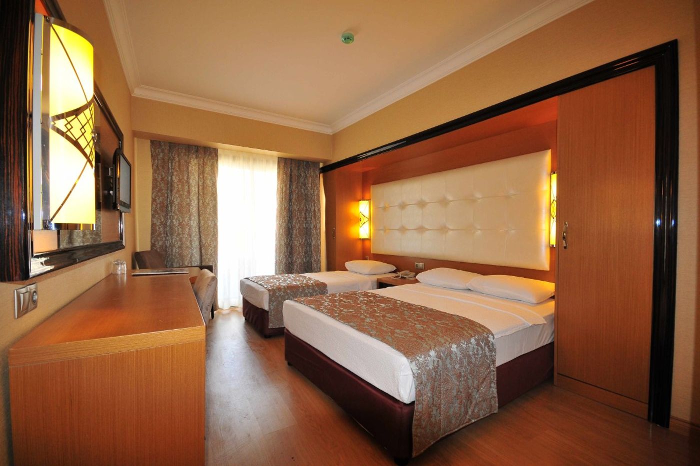 Pasa-Beach-Hotel-Room-14