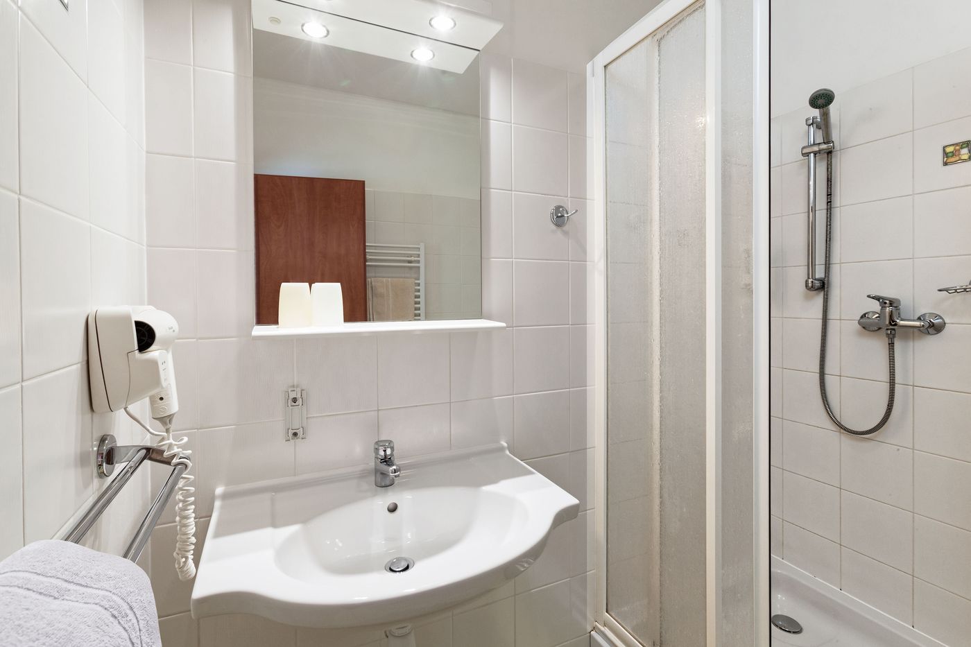 Augustus-et-Otto-Room-18