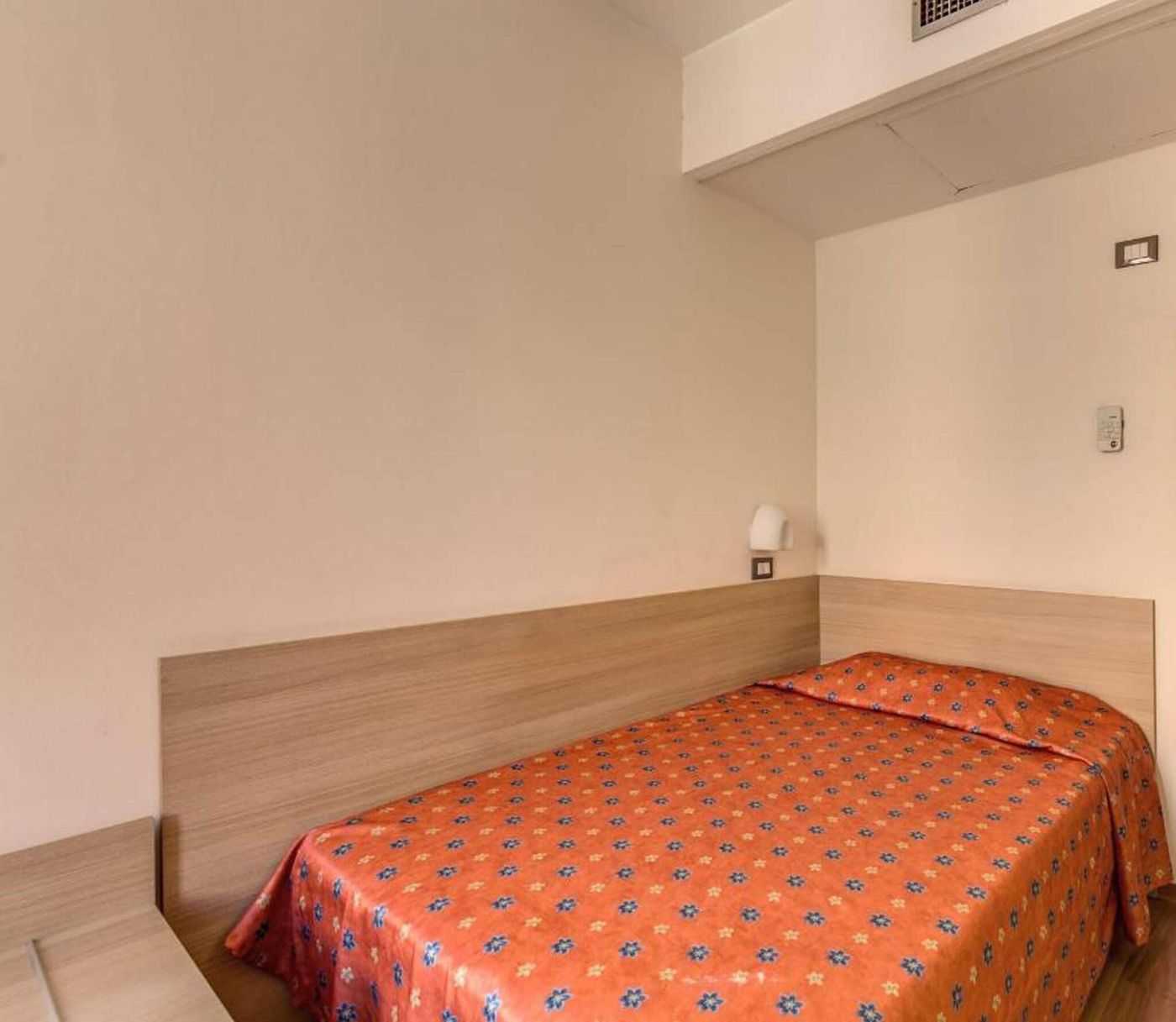 Hotel-San-Remo-Room-39