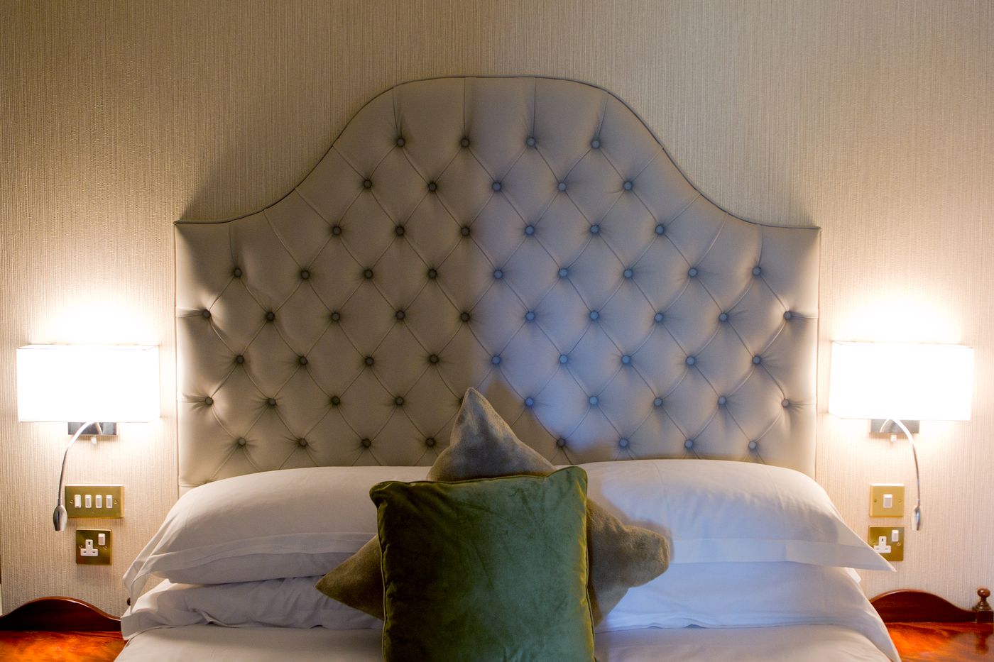 Fitzpatrick-Castle-Room-23