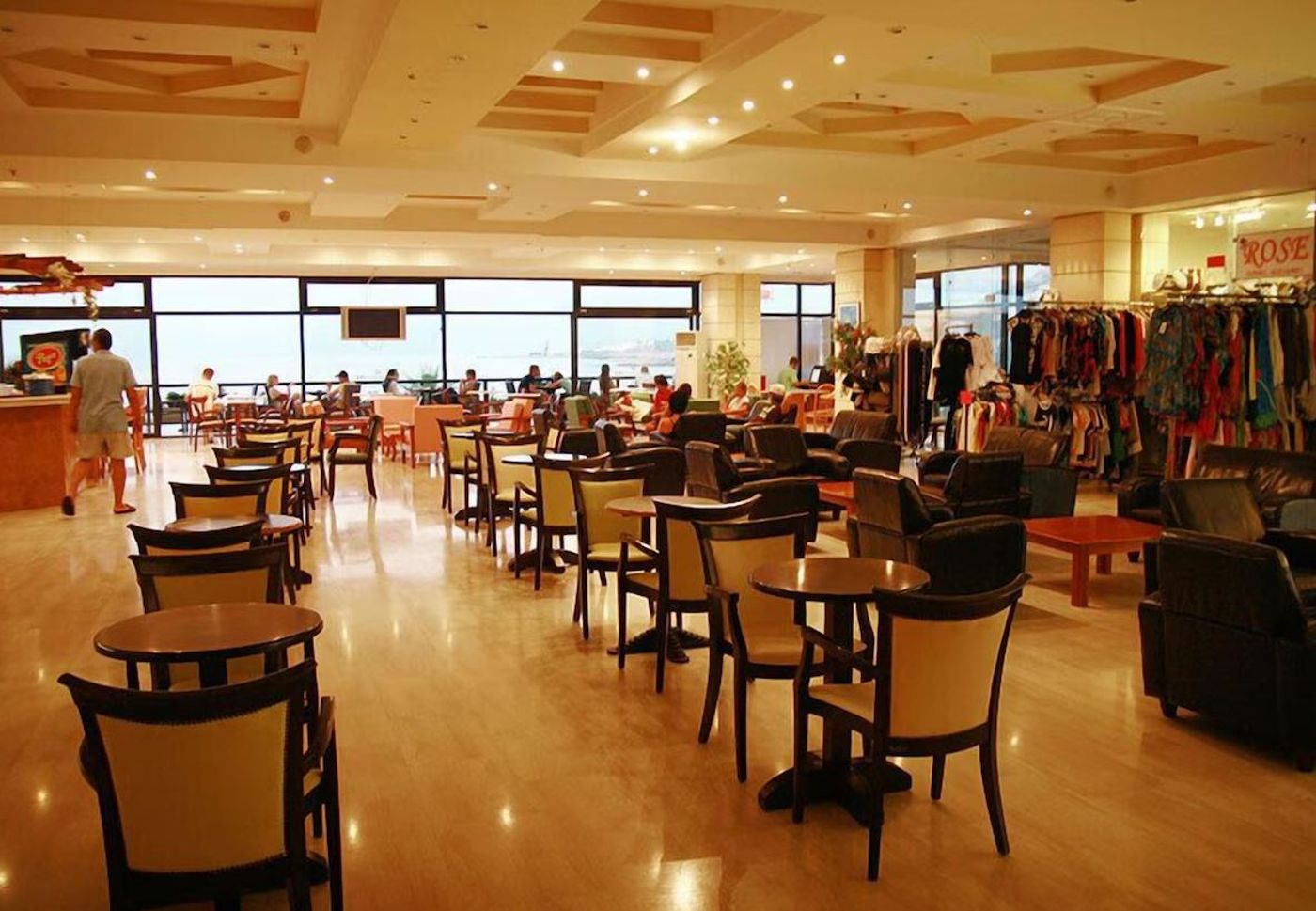 Eri-Beach---Village-Restaurant-23