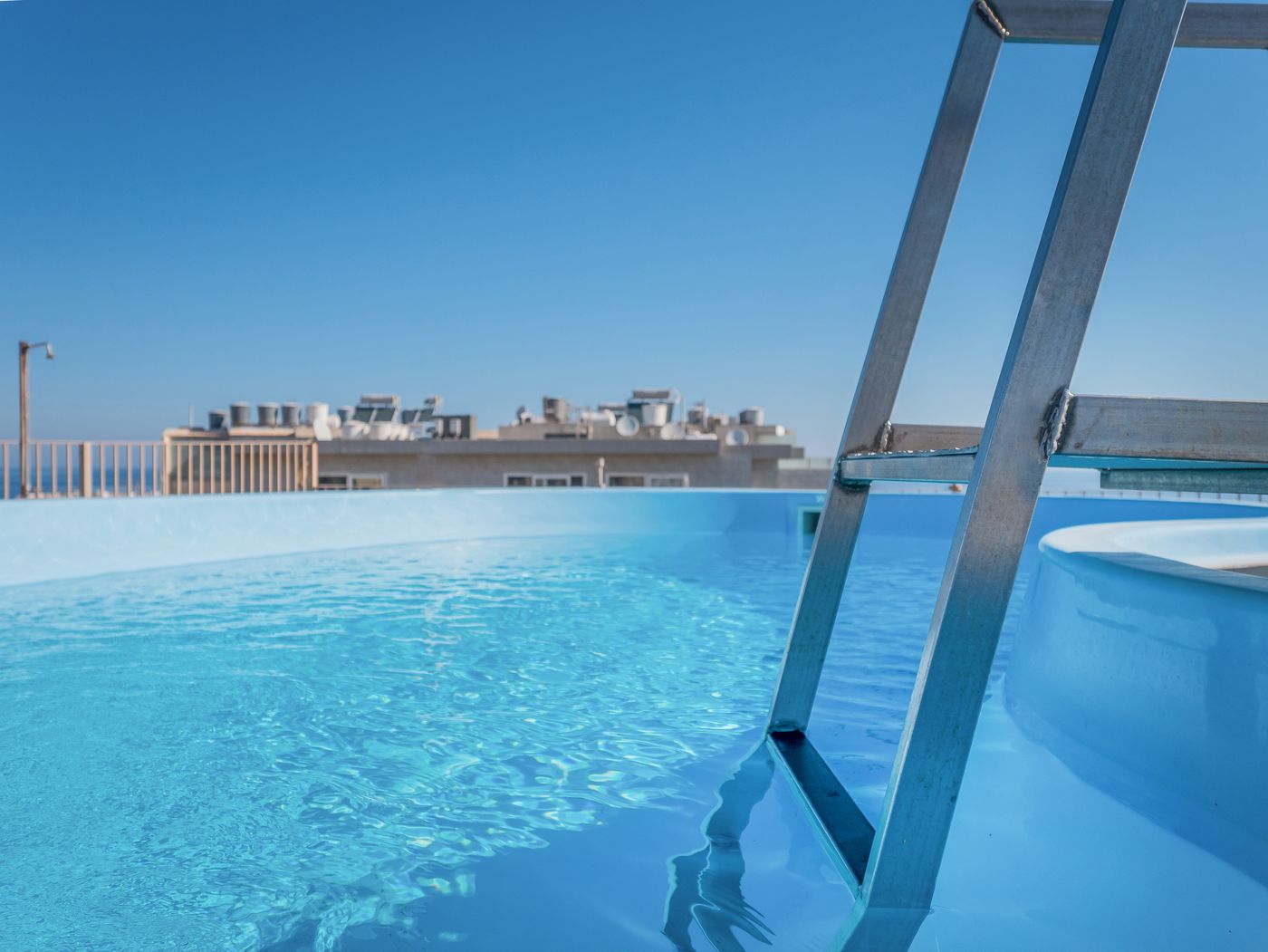 Qawra-Point-Holiday-Complex-Pool-1