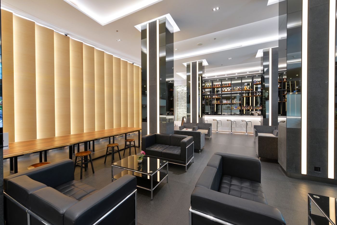 Hotel-Royal-Bangkok---Chinatown-Lobby-15