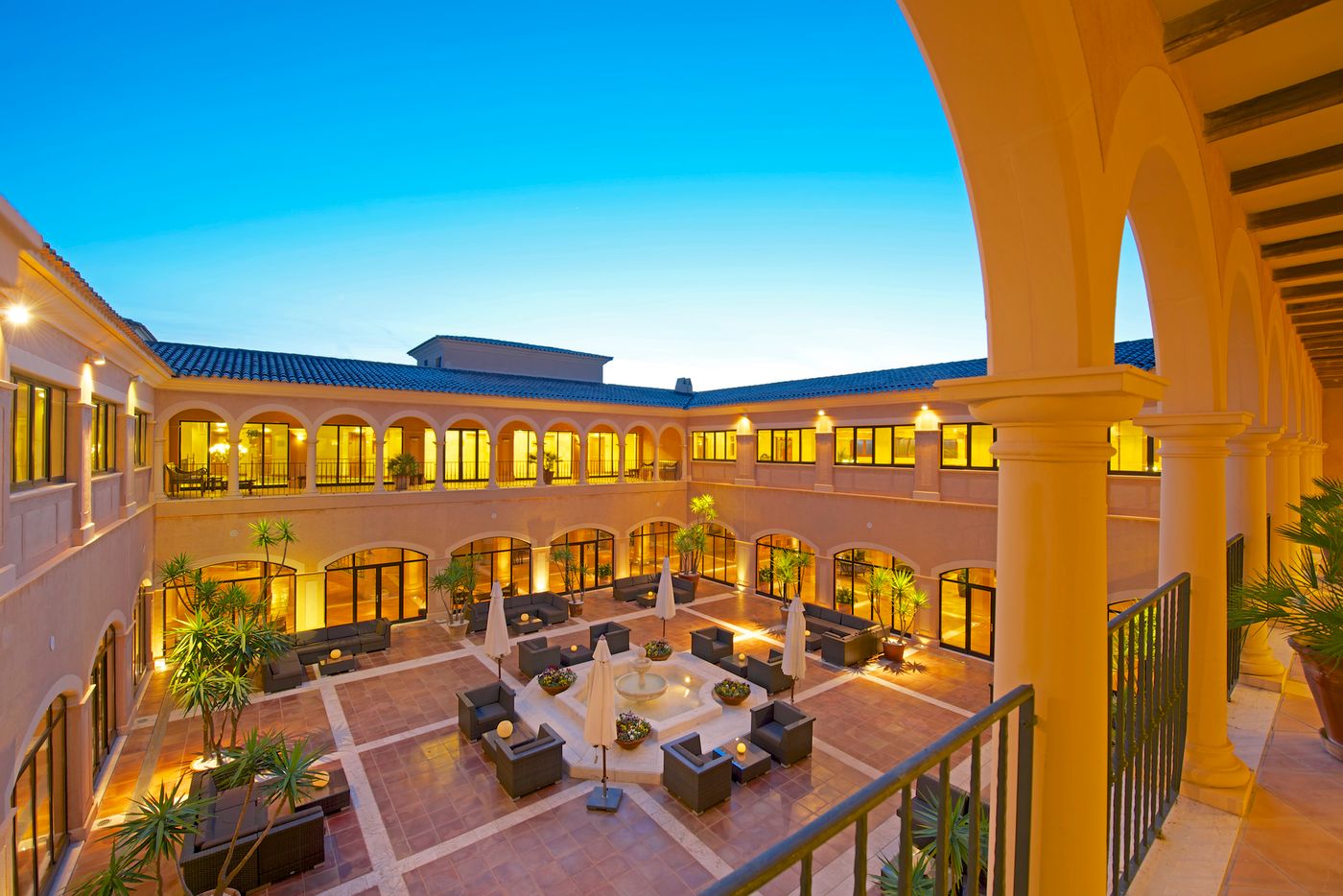 Be Live Collection Son Antem