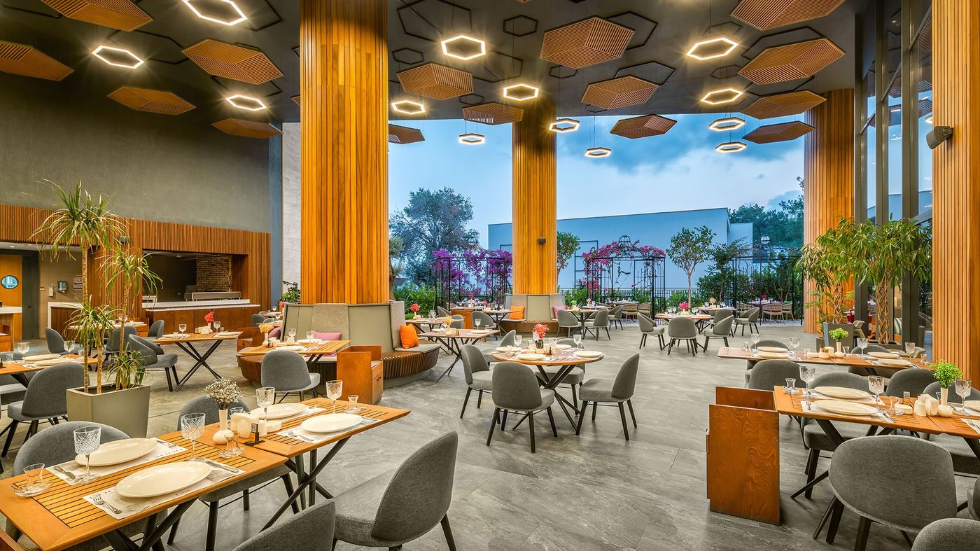 Ora-Holiday-Village-Restaurant-25