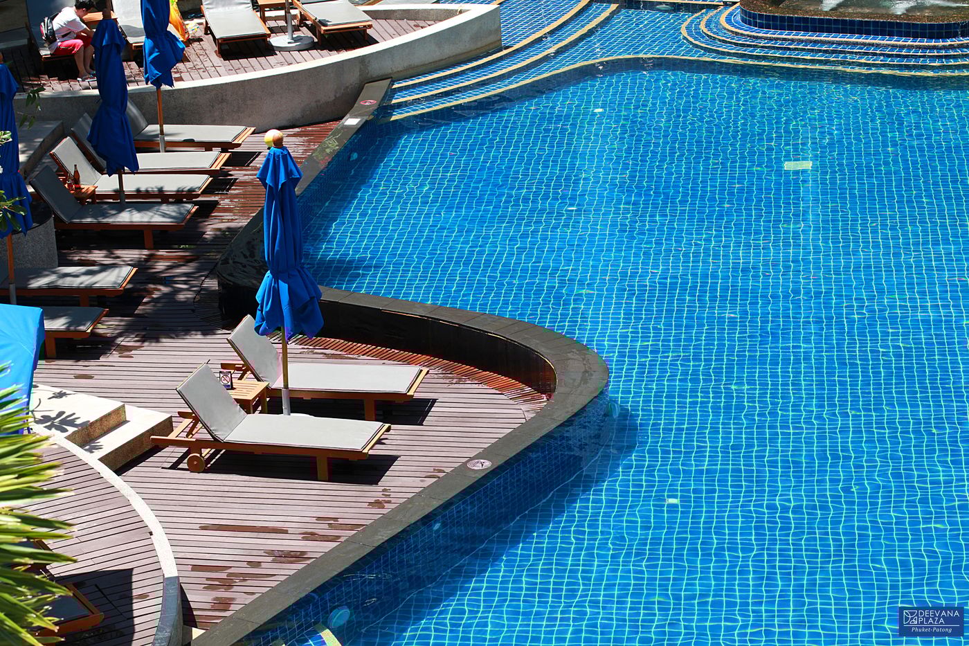 Deevana-Plaza-Phuket-Pool-8