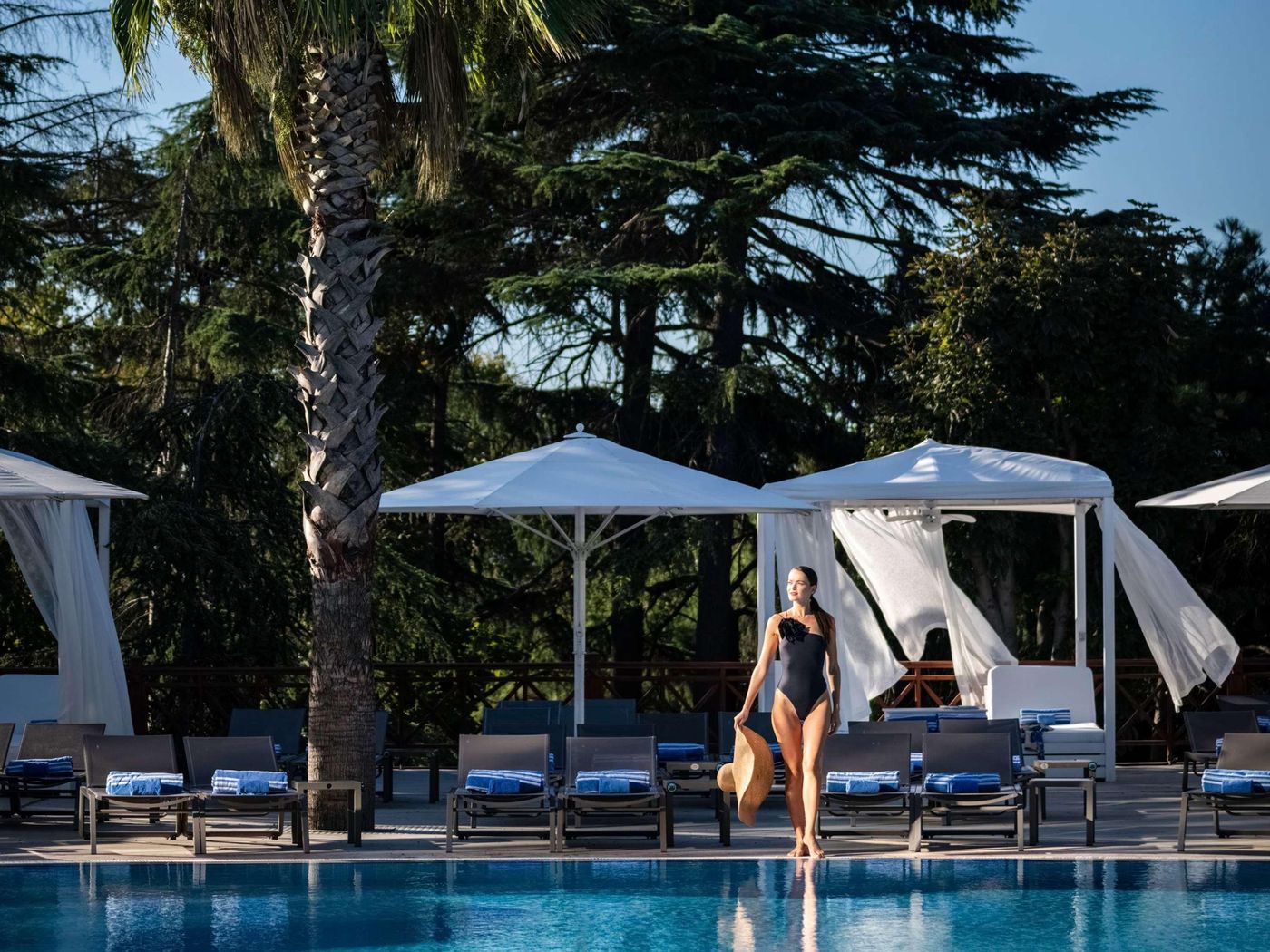 Swissotel-The-Bosphorus-Istanbul-Pool-87